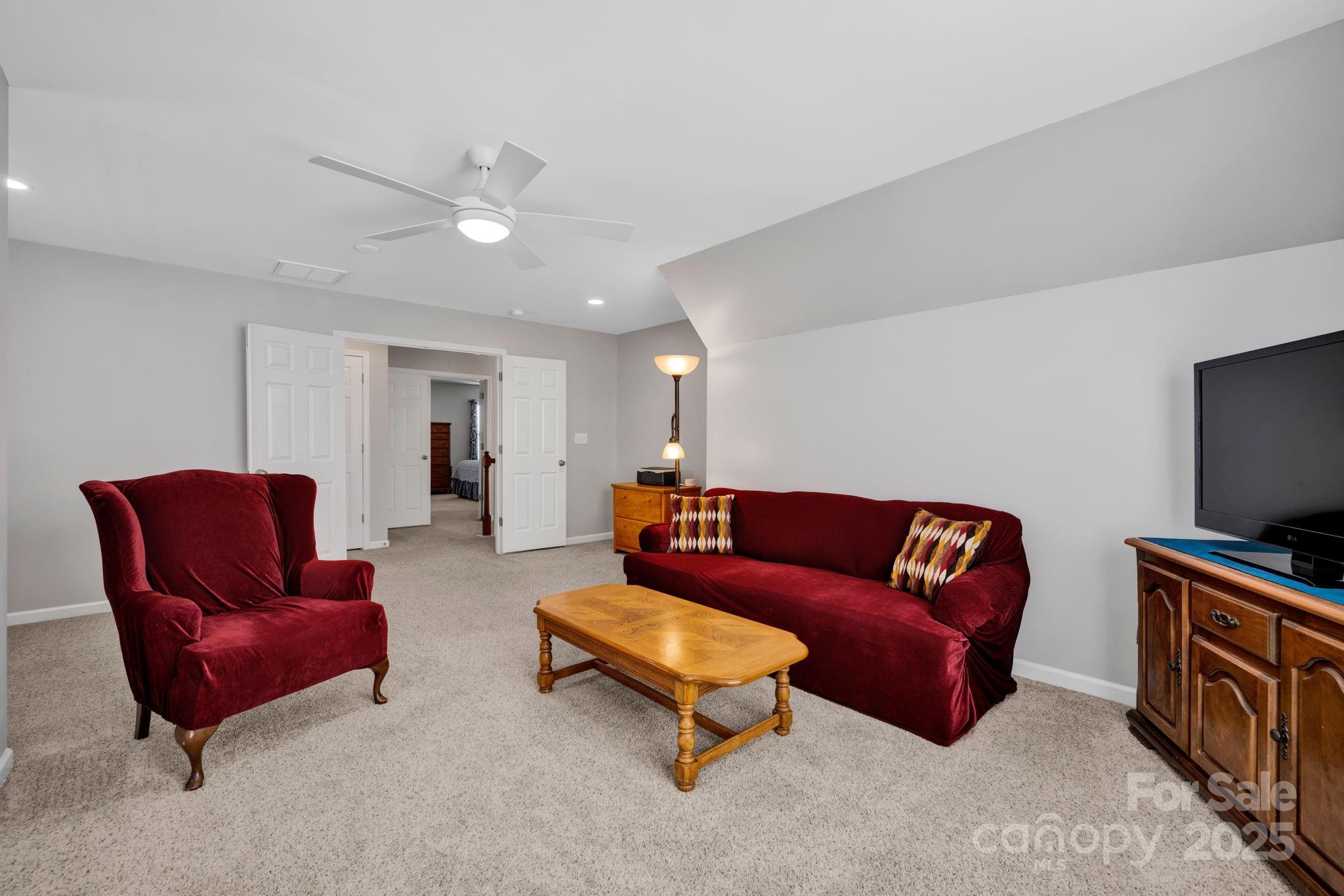 3351 Streamside Drive Property Photo 22