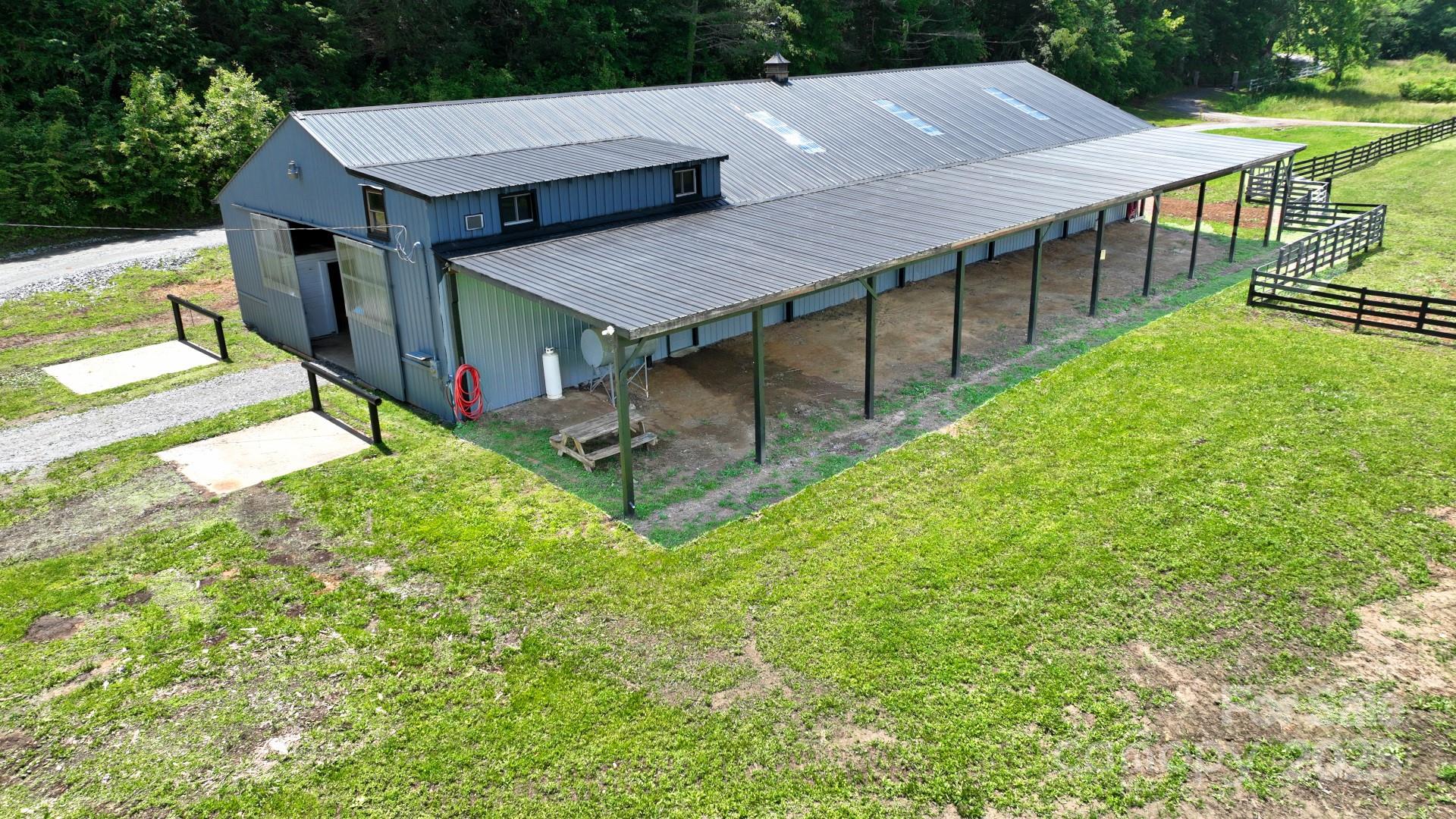 2967 & 2941 Roby Martin Road Property Photo 20