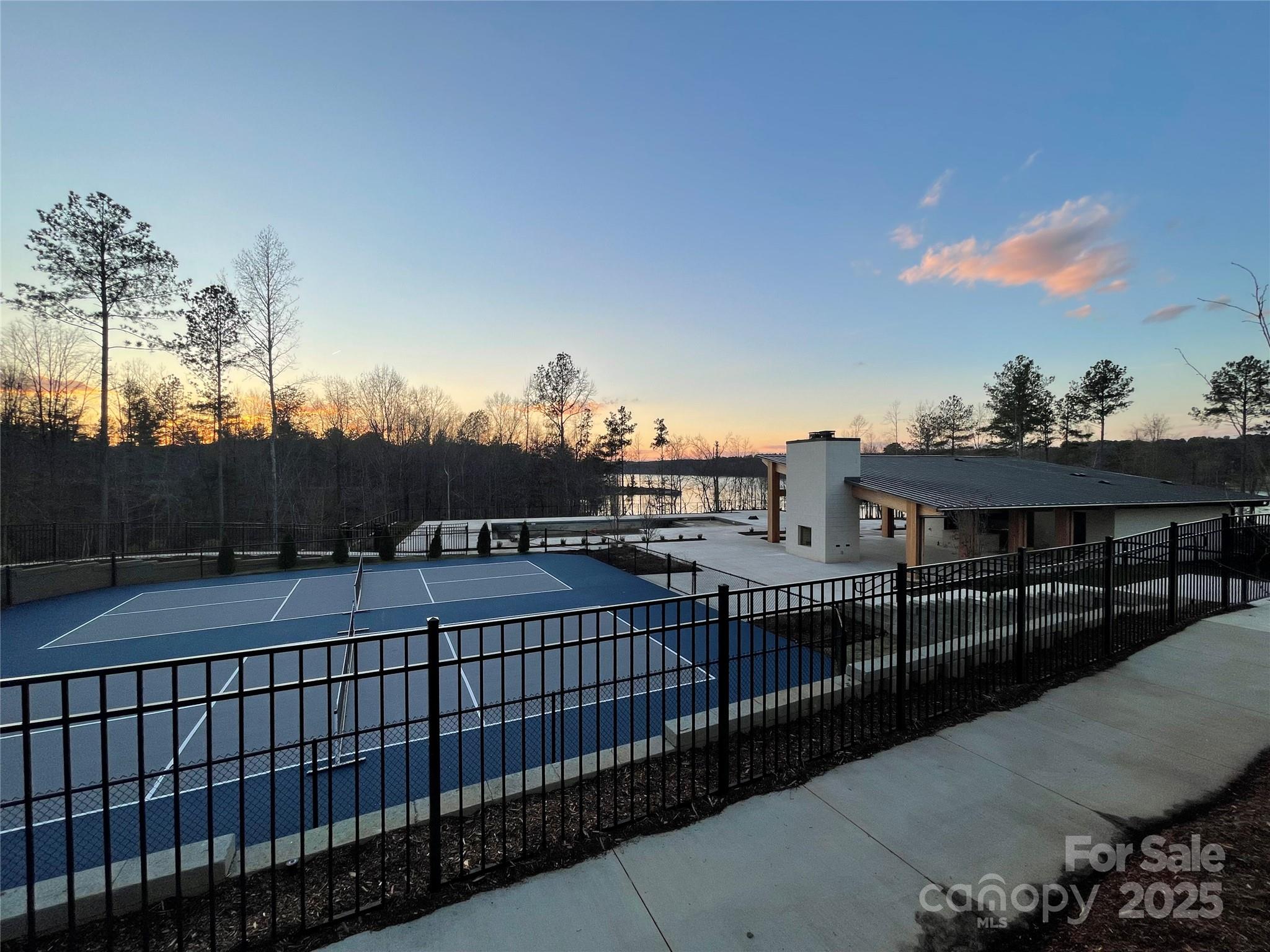 2143 & 2157 Castle Peak Mountain 143, 144 Property Photo 11