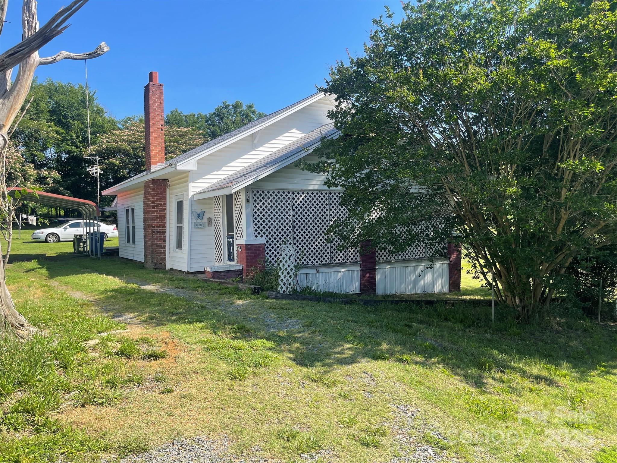 408 Moose Street Property Photo 1