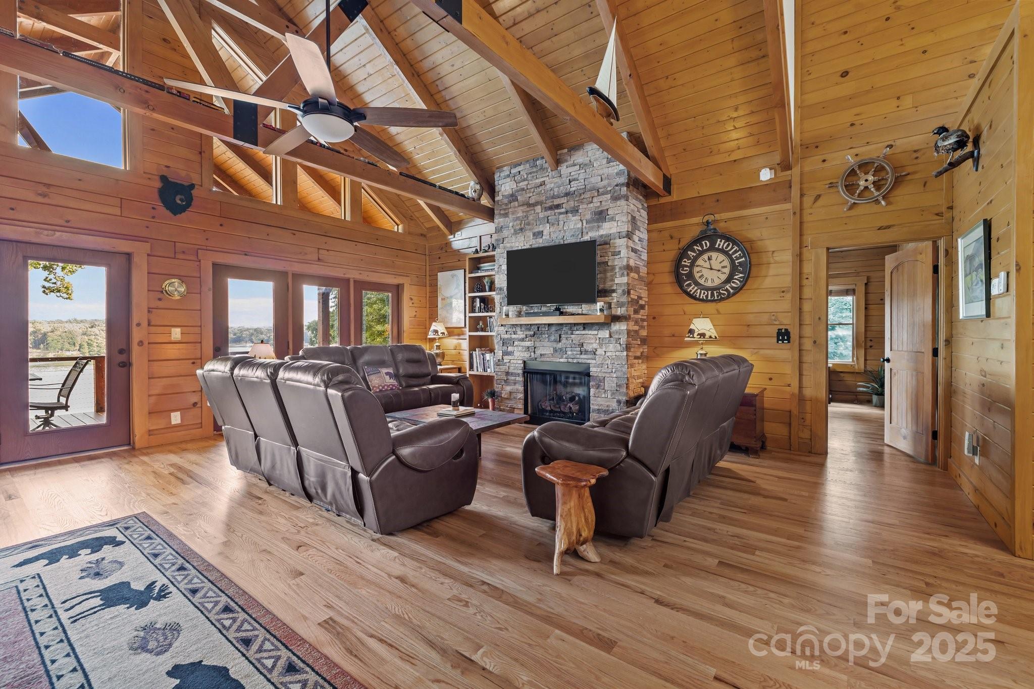 10108 Saw Mill Road Property Photo 10