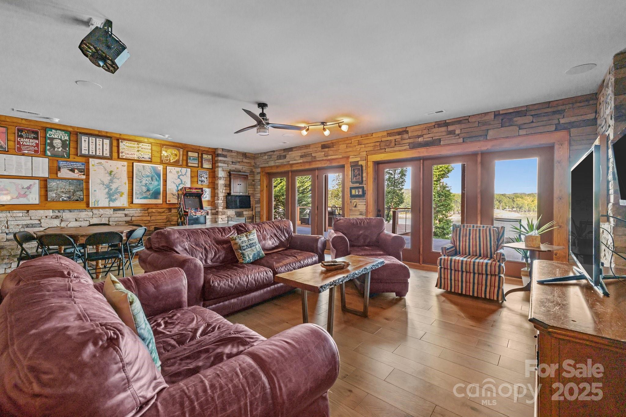 10108 Saw Mill Road Property Photo 22