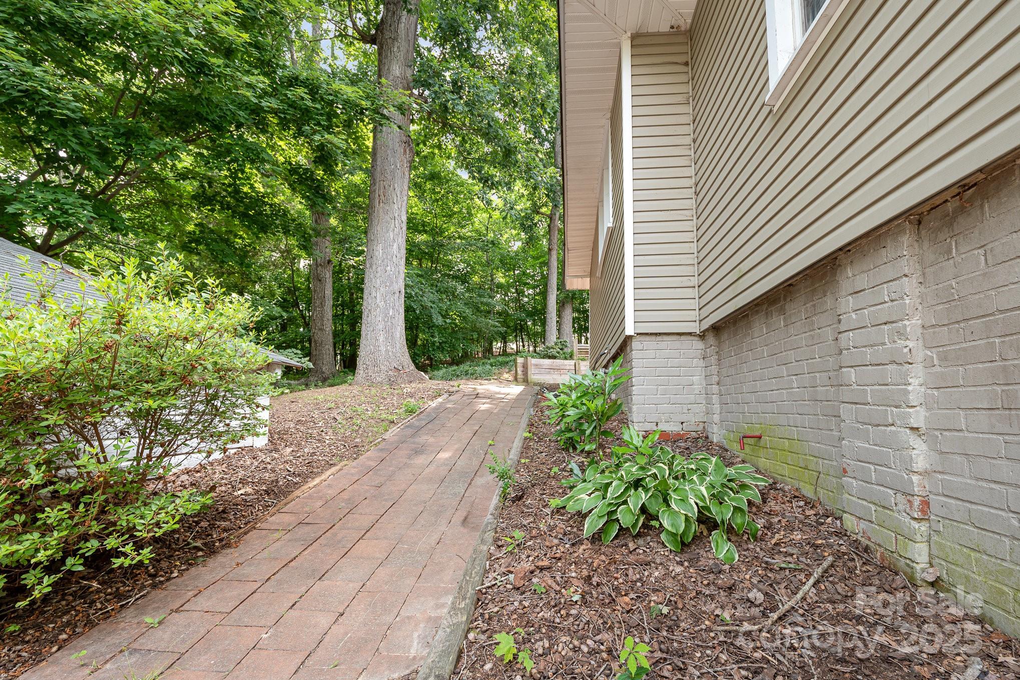 816 Fulton Street Property Photo 7