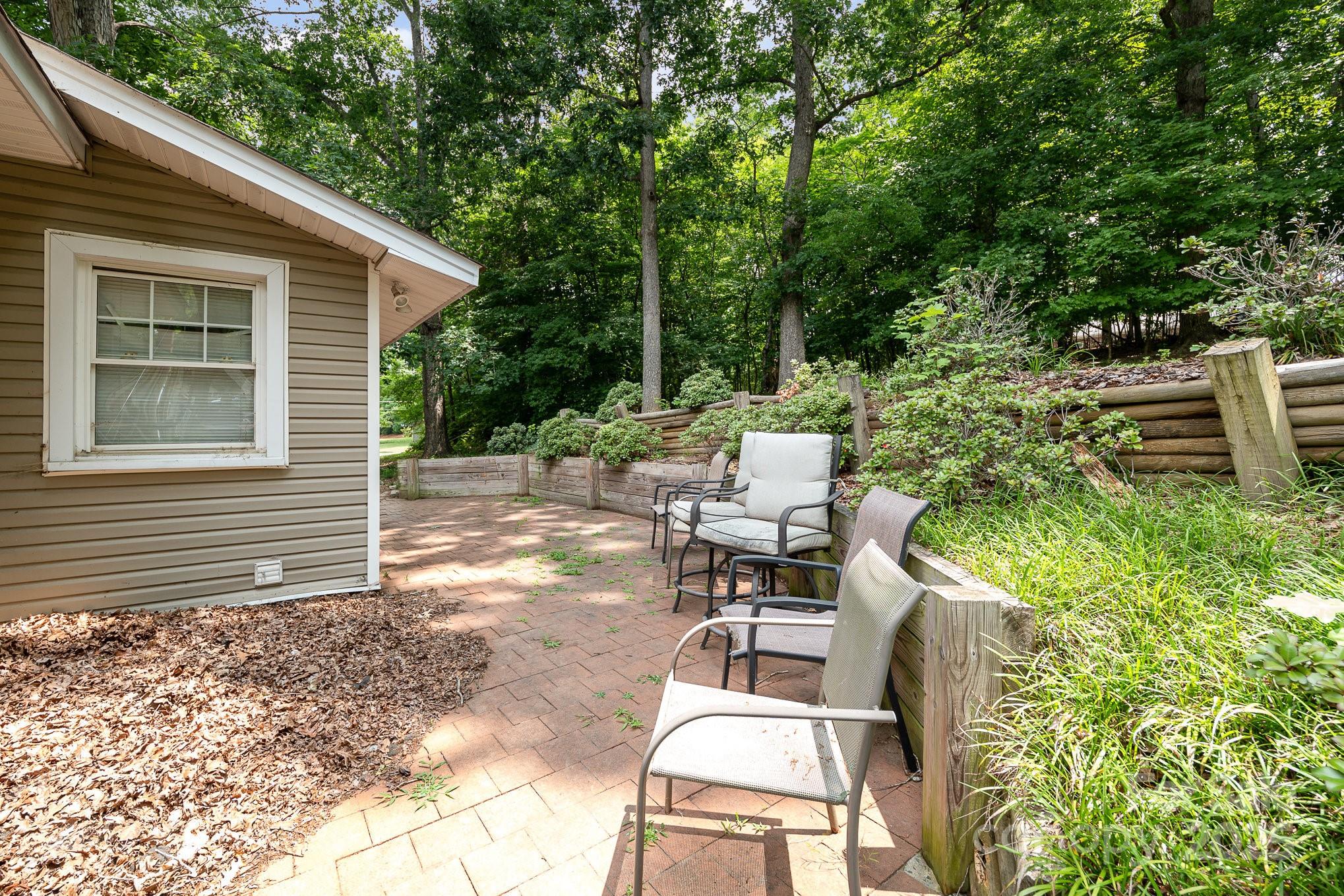 816 Fulton Street Property Photo 8