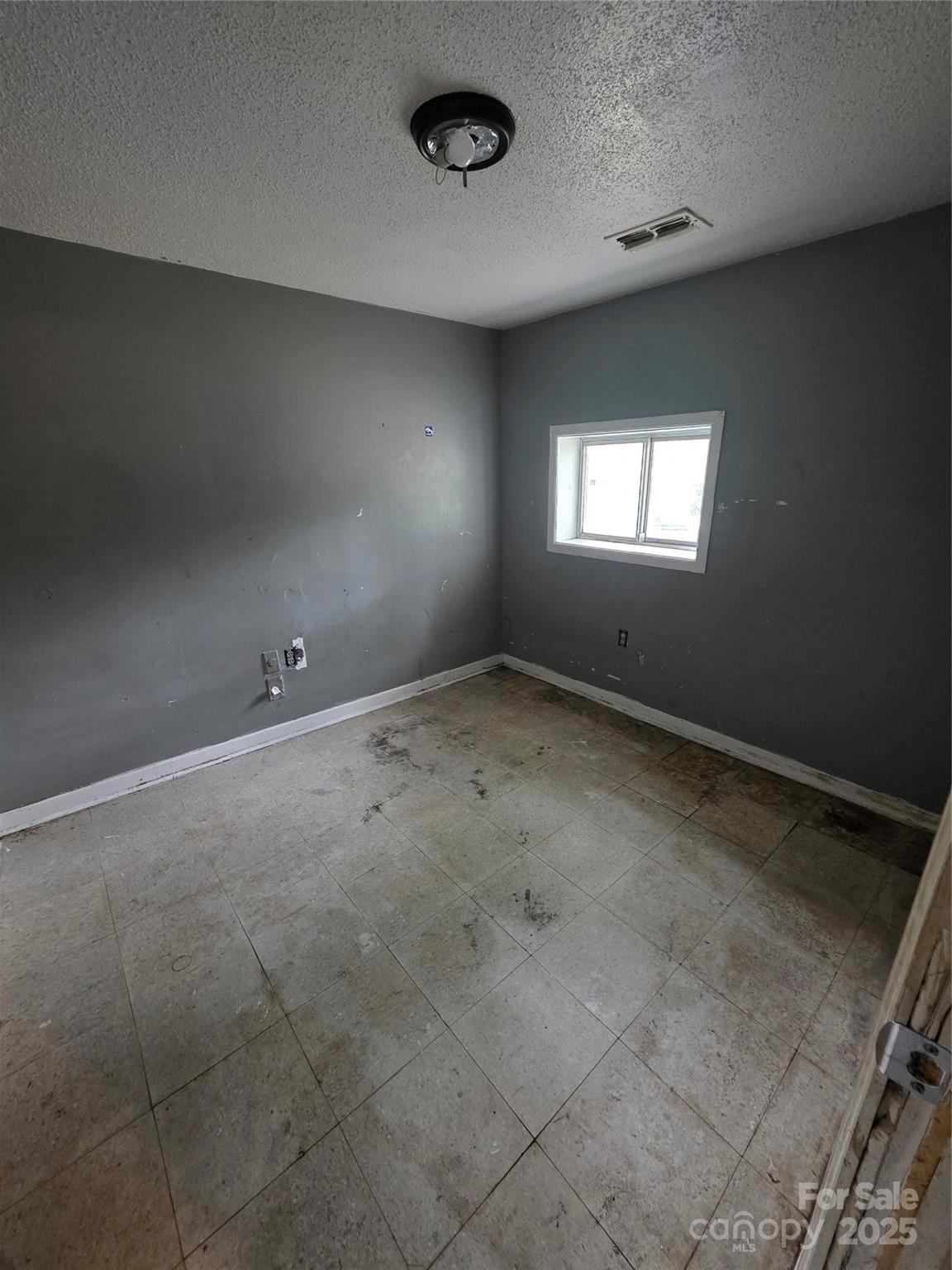 149-151 Gin Mill Road Property Photo 12