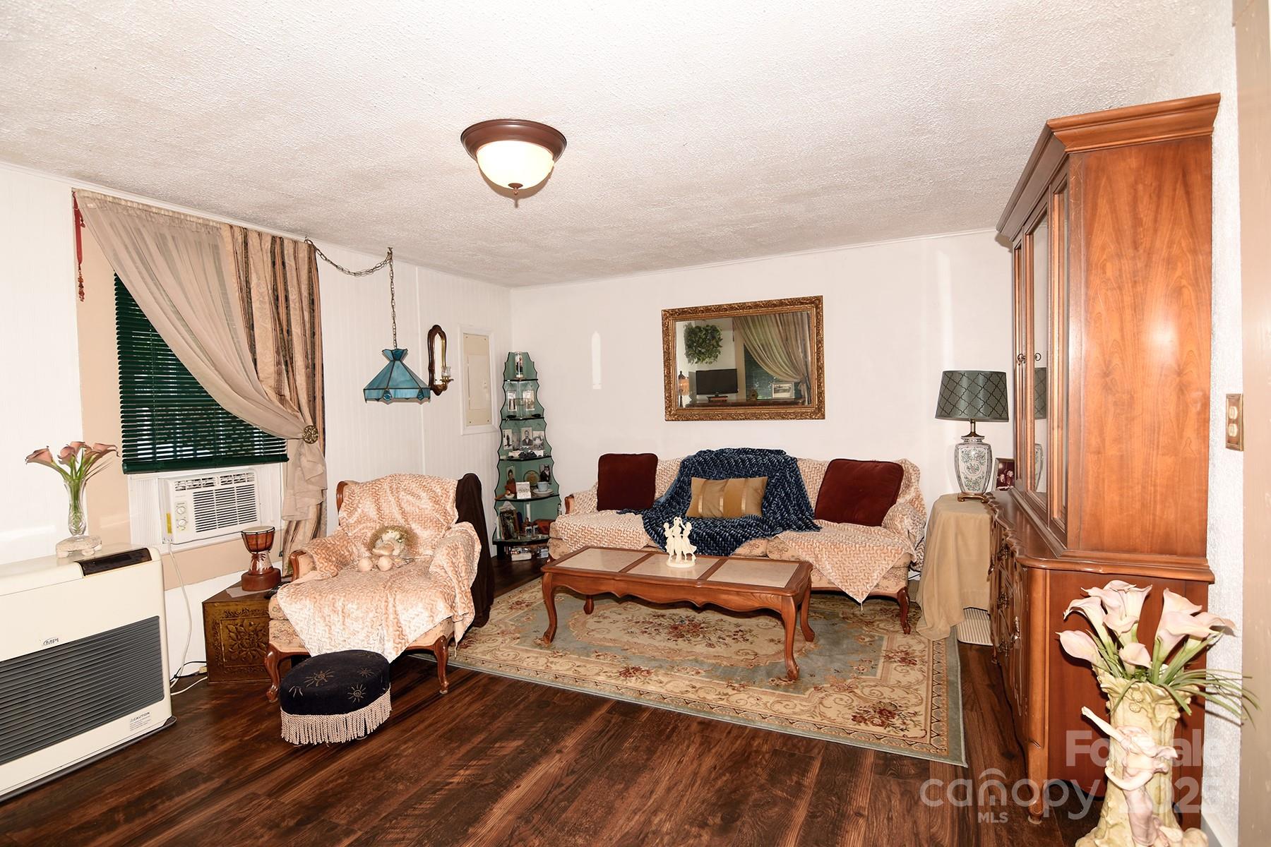 19 Mingus Street Property Photo 13