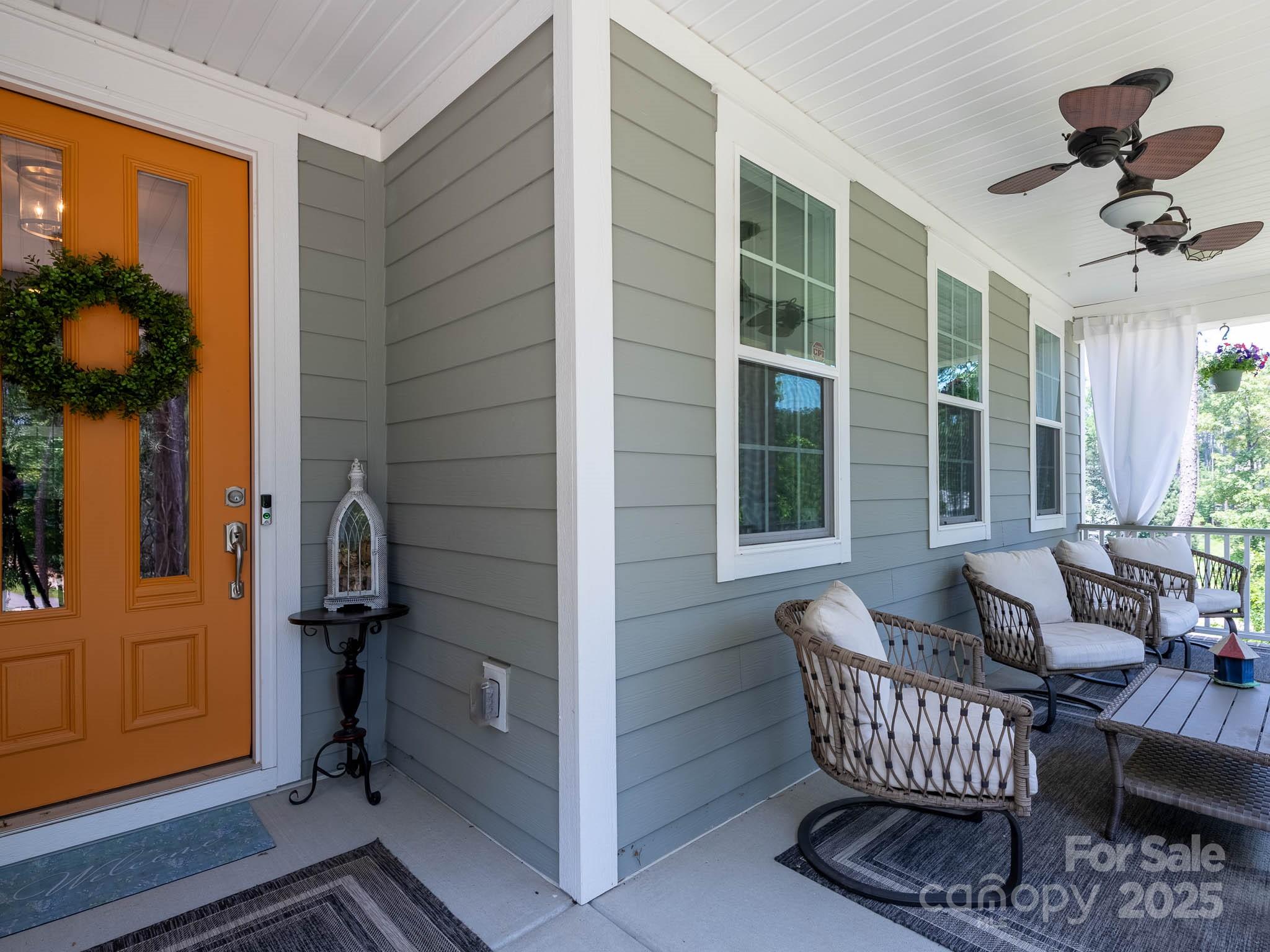 4237 Island Fox Lane Property Photo 3