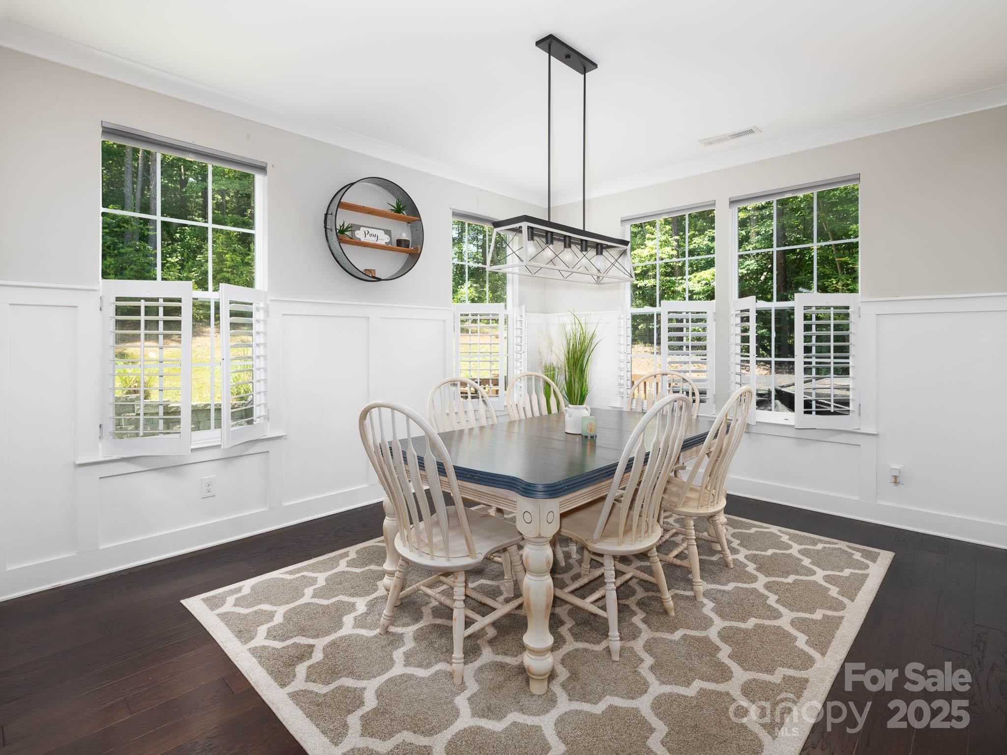 4237 Island Fox Lane Property Photo 12