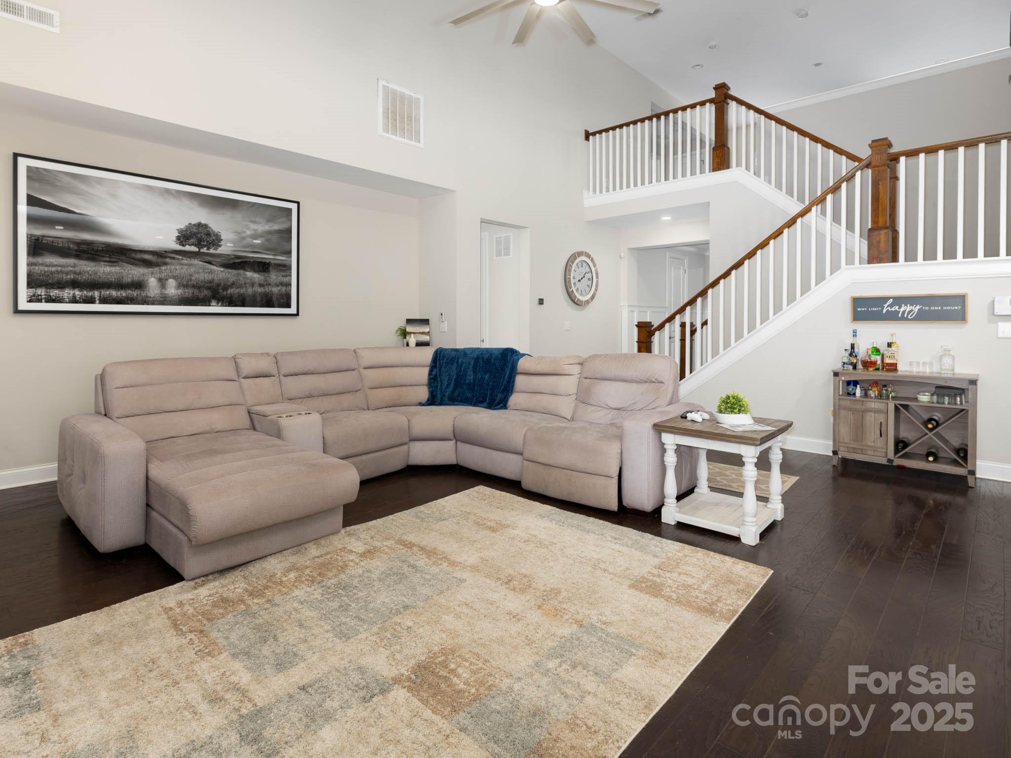 4237 Island Fox Lane Property Photo 16