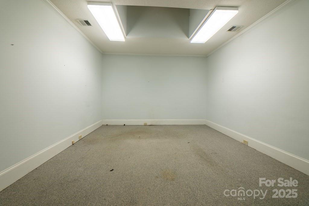 562 W Main Street Property Photo 35