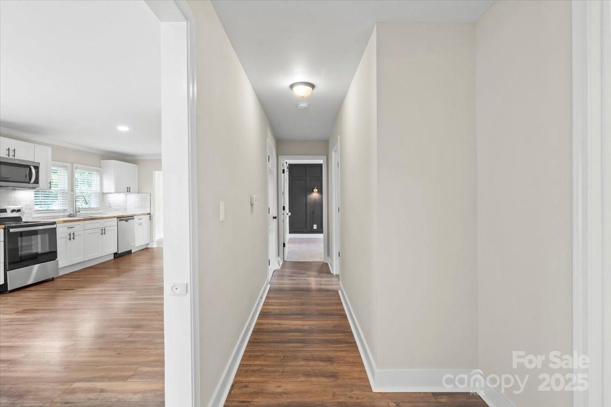 321 E Taylor Street Property Photo 13