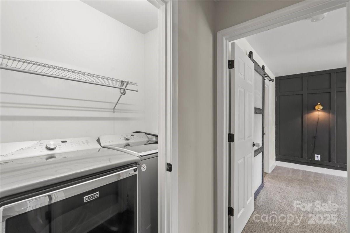 321 E Taylor Street Property Photo 14