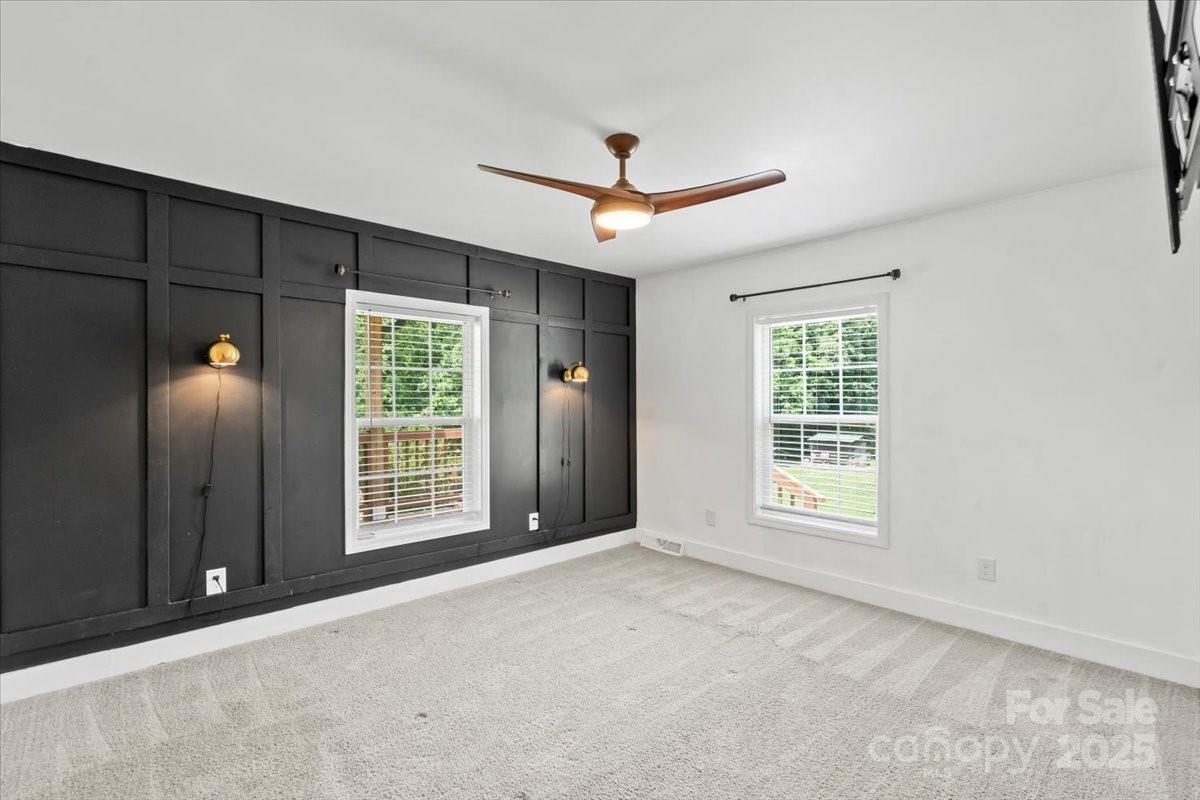 321 E Taylor Street Property Photo 15