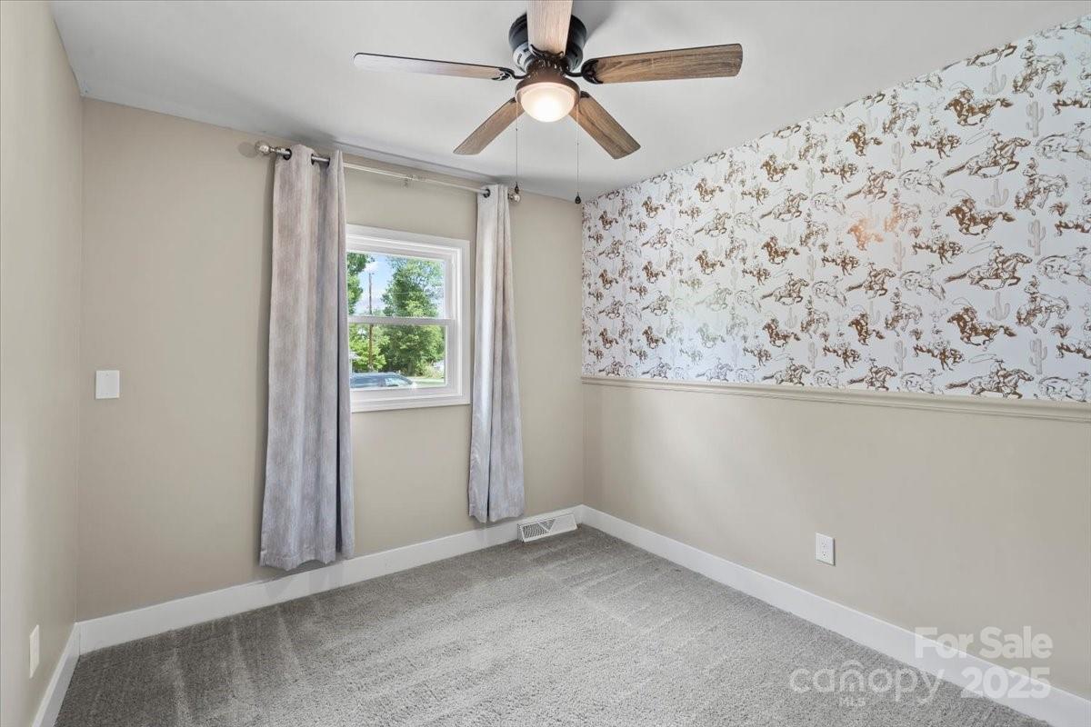 321 E Taylor Street Property Photo 19