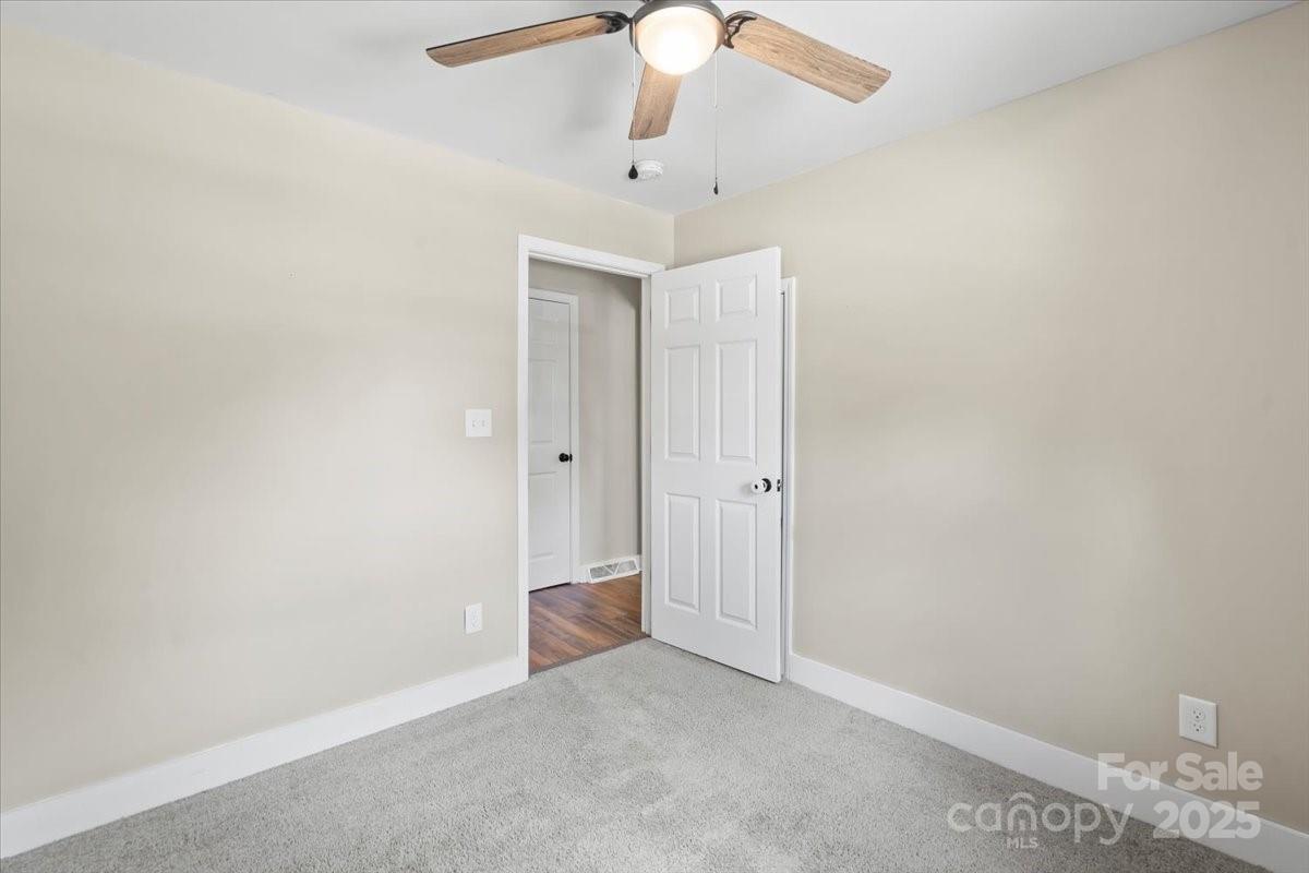 321 E Taylor Street Property Photo 22