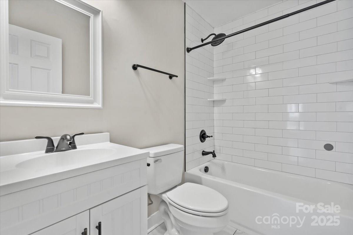 321 E Taylor Street Property Photo 24