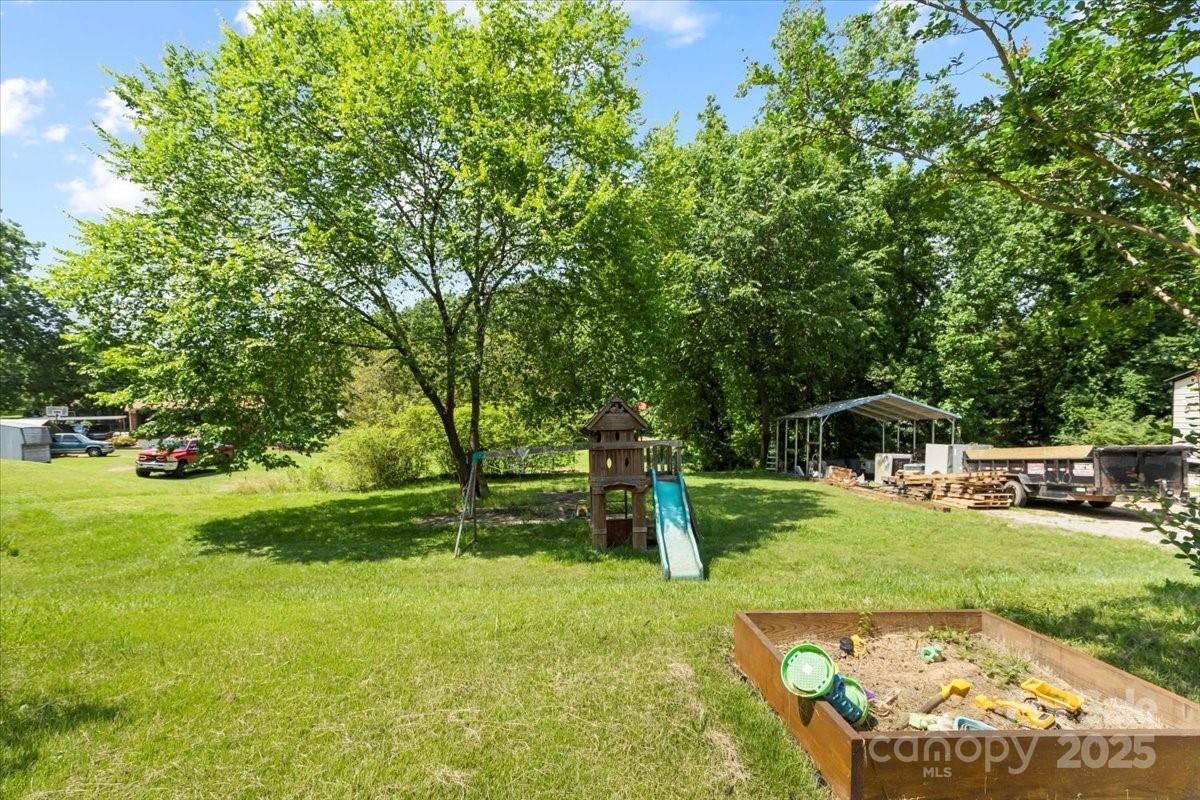 321 E Taylor Street Property Photo 35