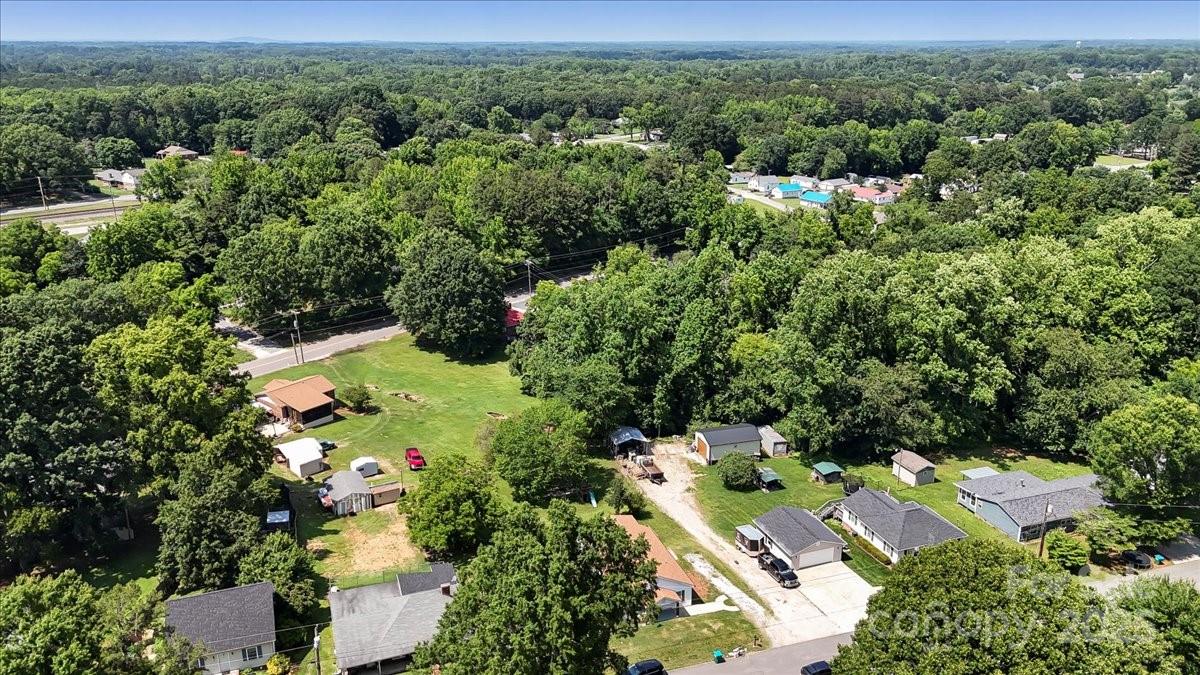 321 E Taylor Street Property Photo 37