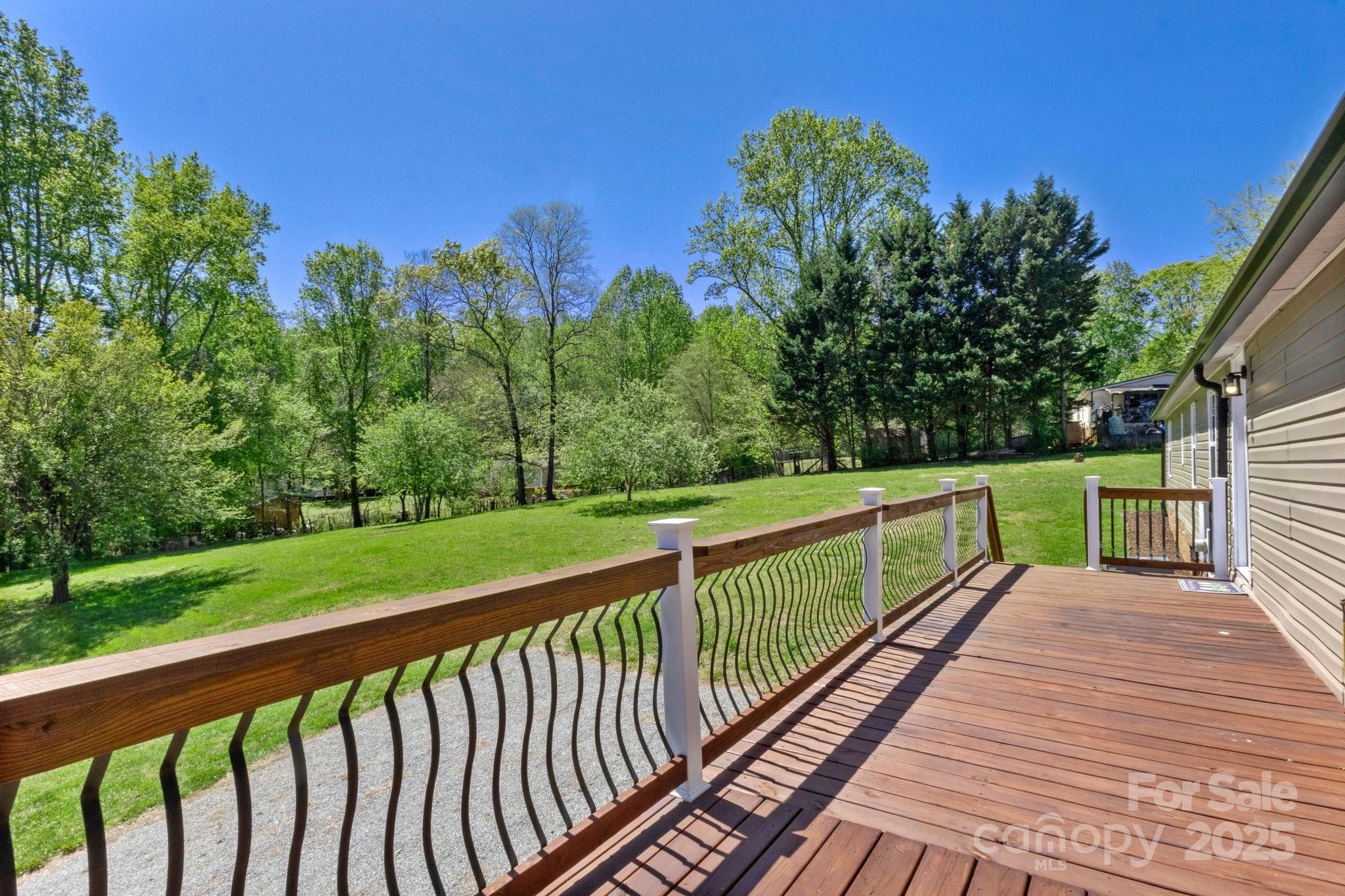 2942 Denwood Drive Property Photo 7