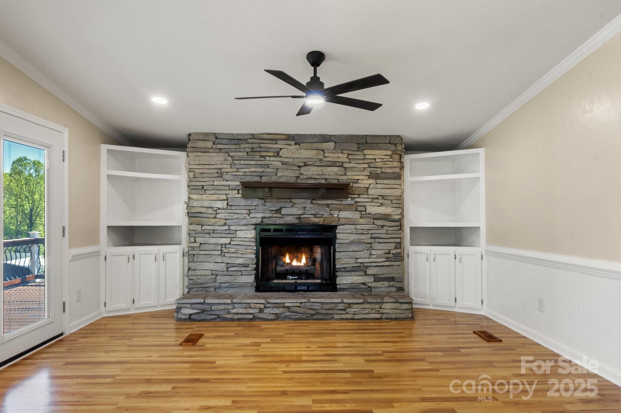 2942 Denwood Drive Property Photo 10