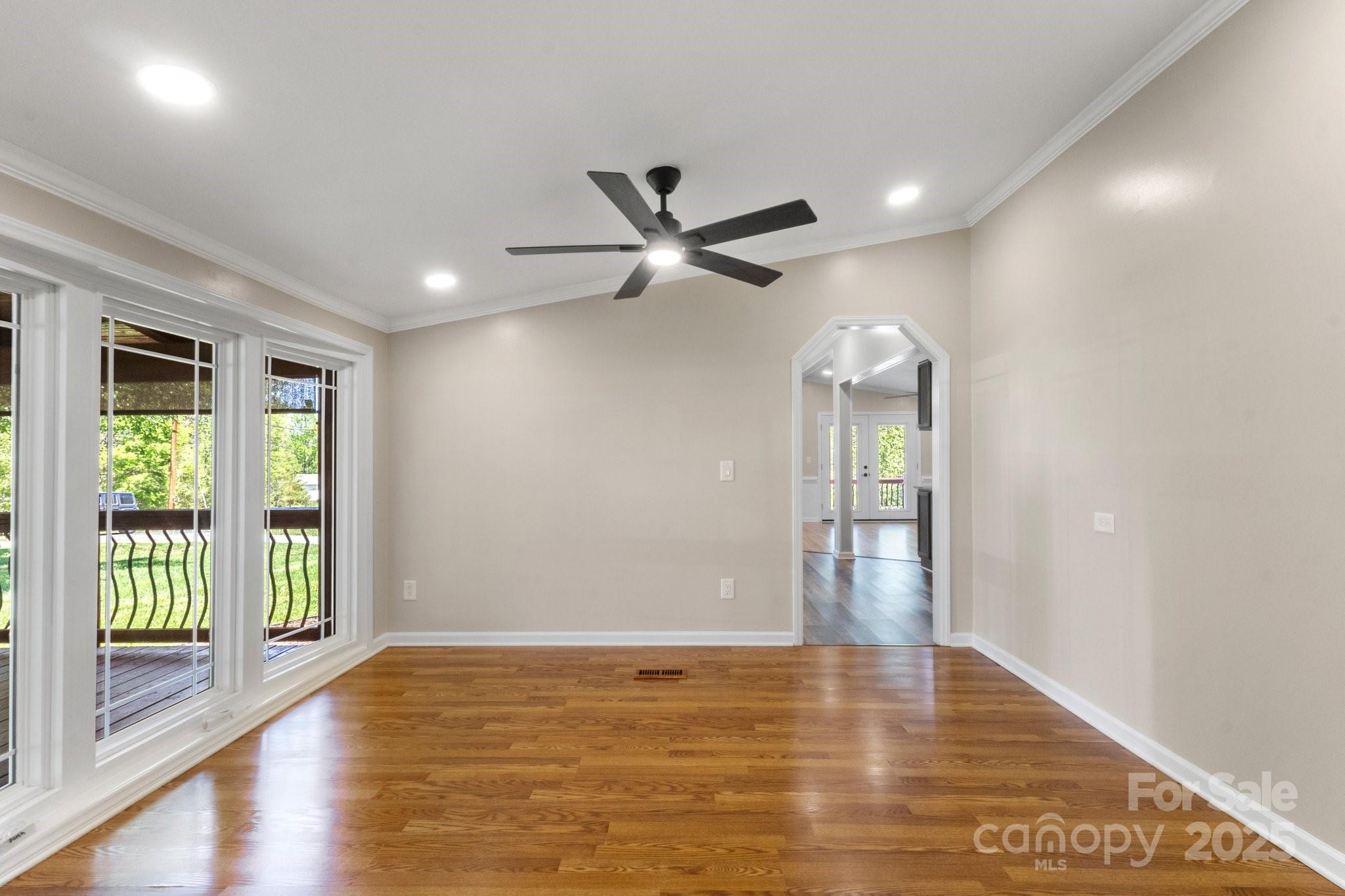 2942 Denwood Drive Property Photo 19