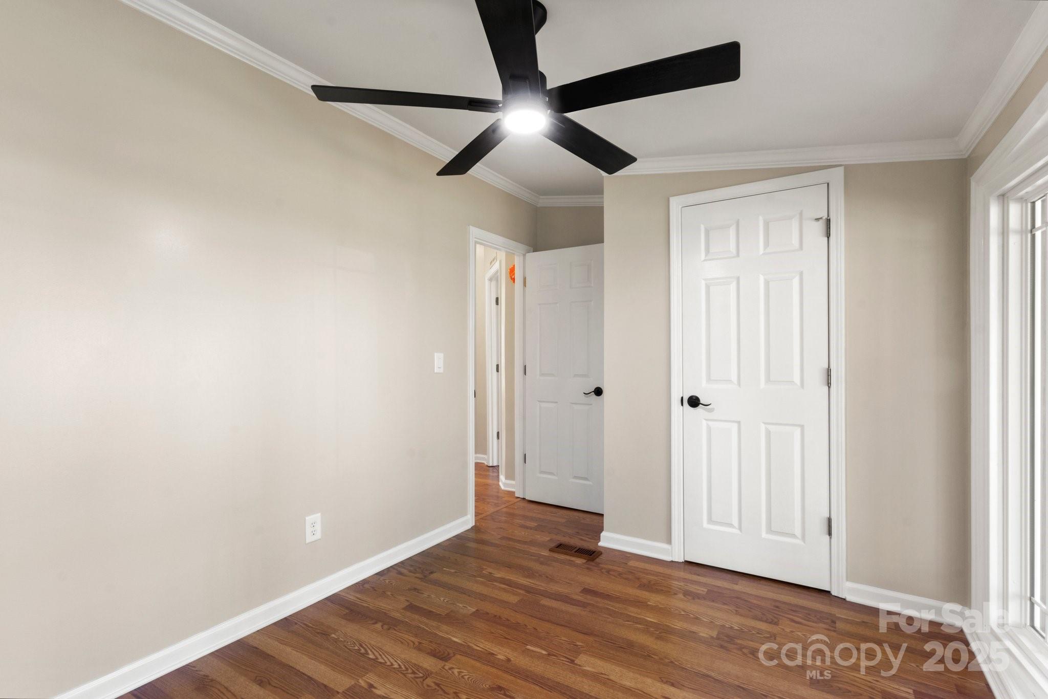 2942 Denwood Drive Property Photo 21