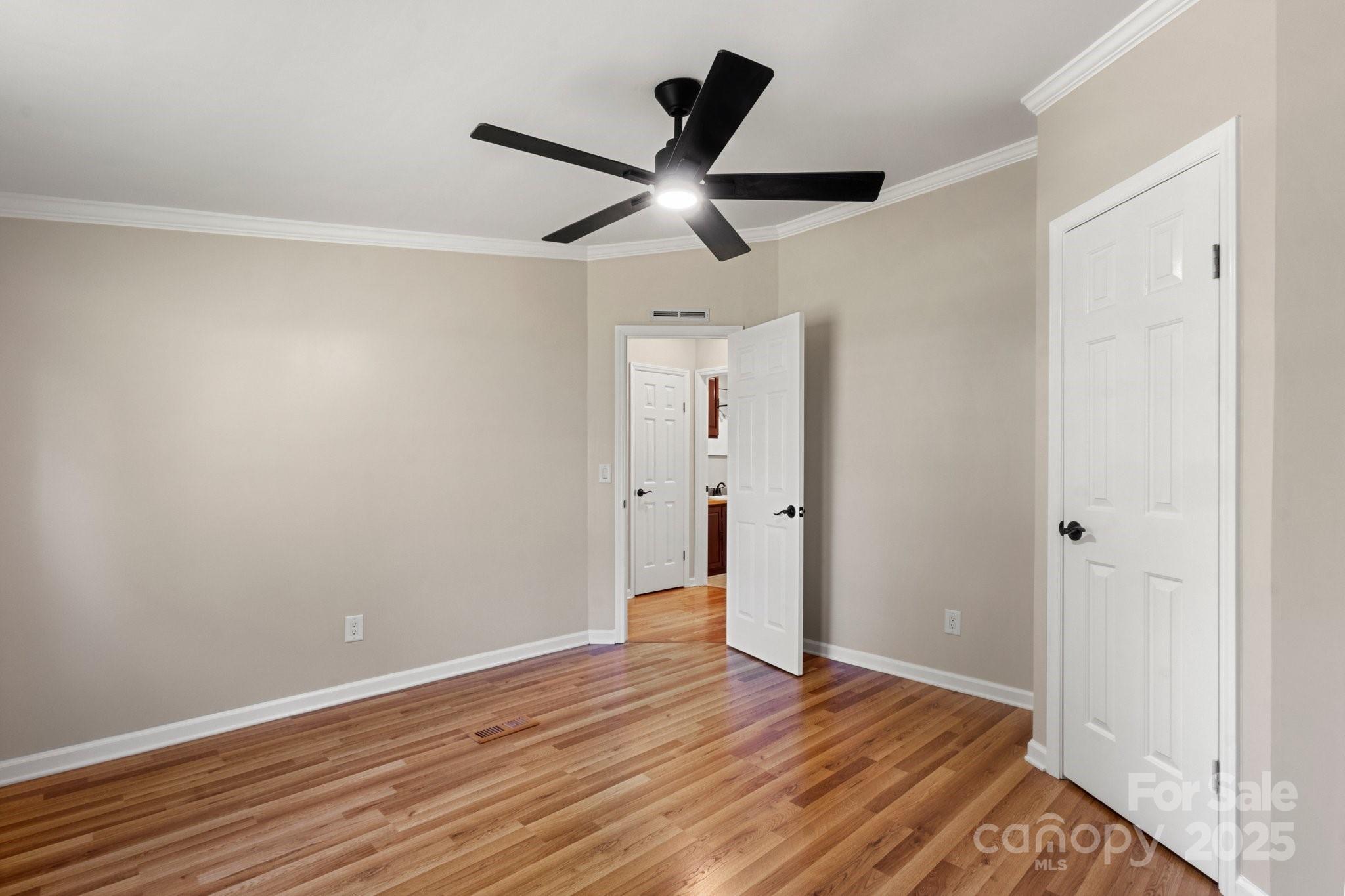 2942 Denwood Drive Property Photo 23
