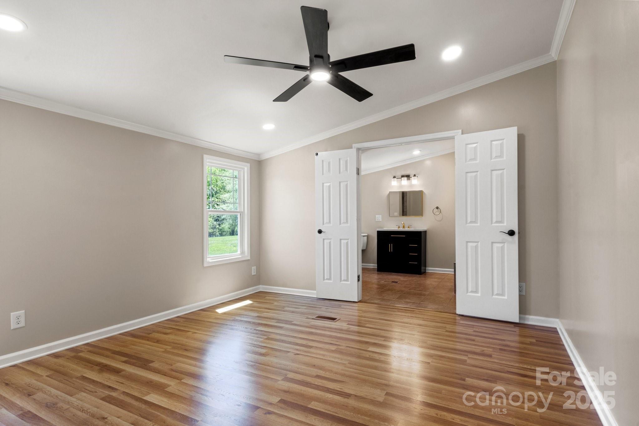 2942 Denwood Drive Property Photo 28