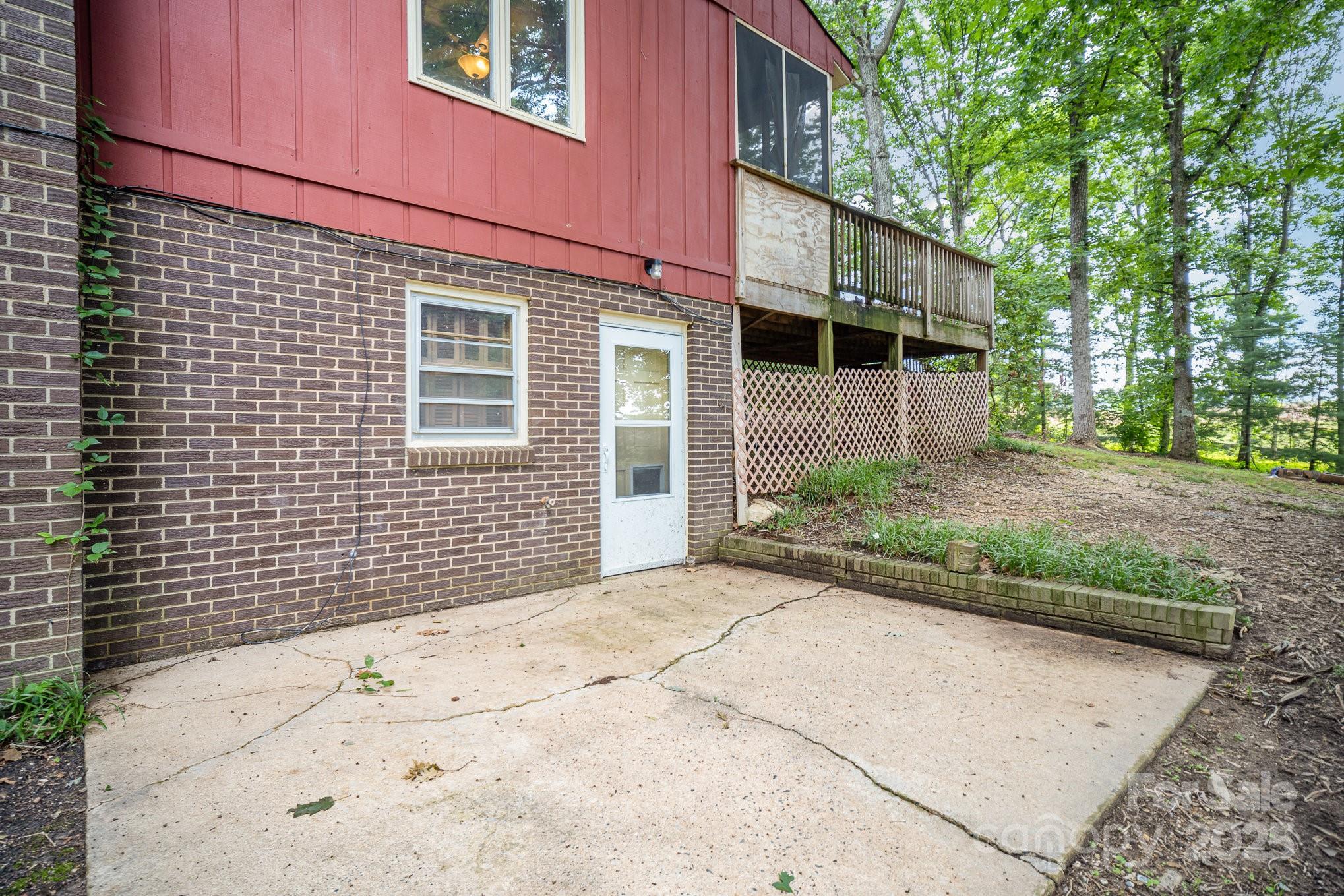 110 Hidden Valley Street Property Photo 17