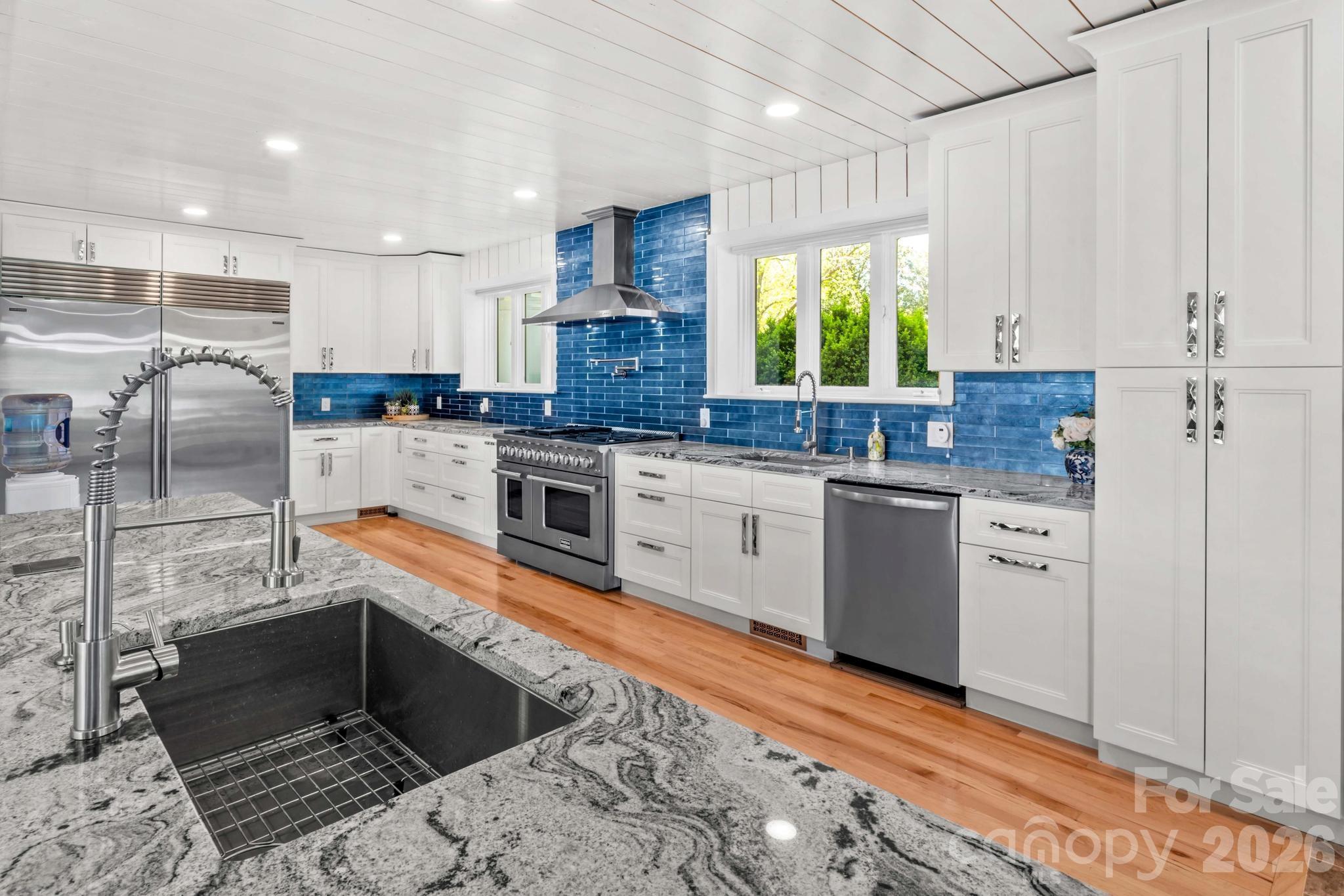 680 Fox Hollow Lane Property Photo 13