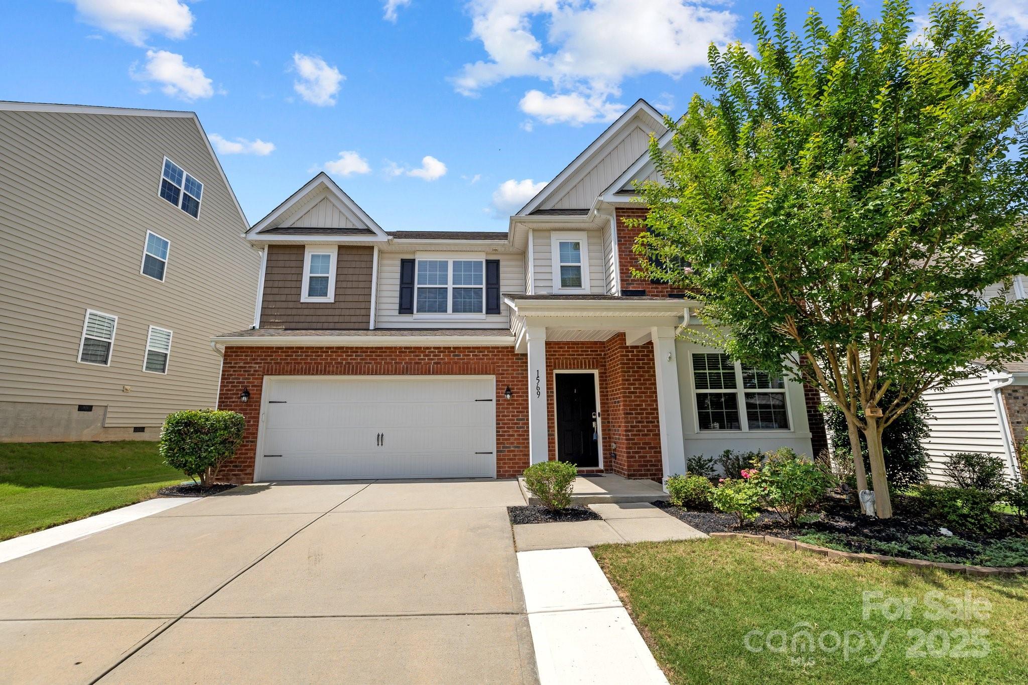 1569 Shannon Falls Drive Property Photo 1