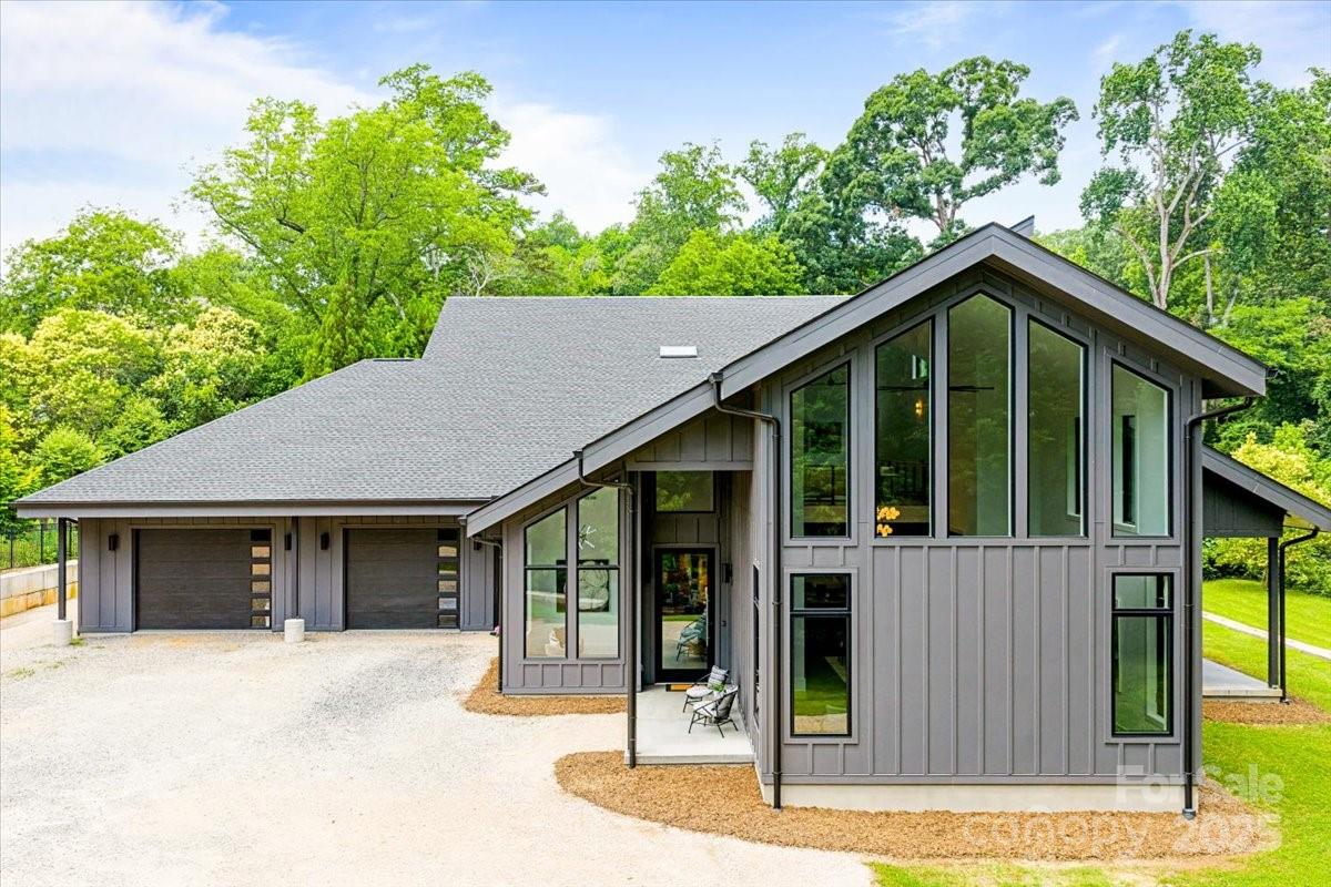 3304 Mar Vista Circle Property Photo 2