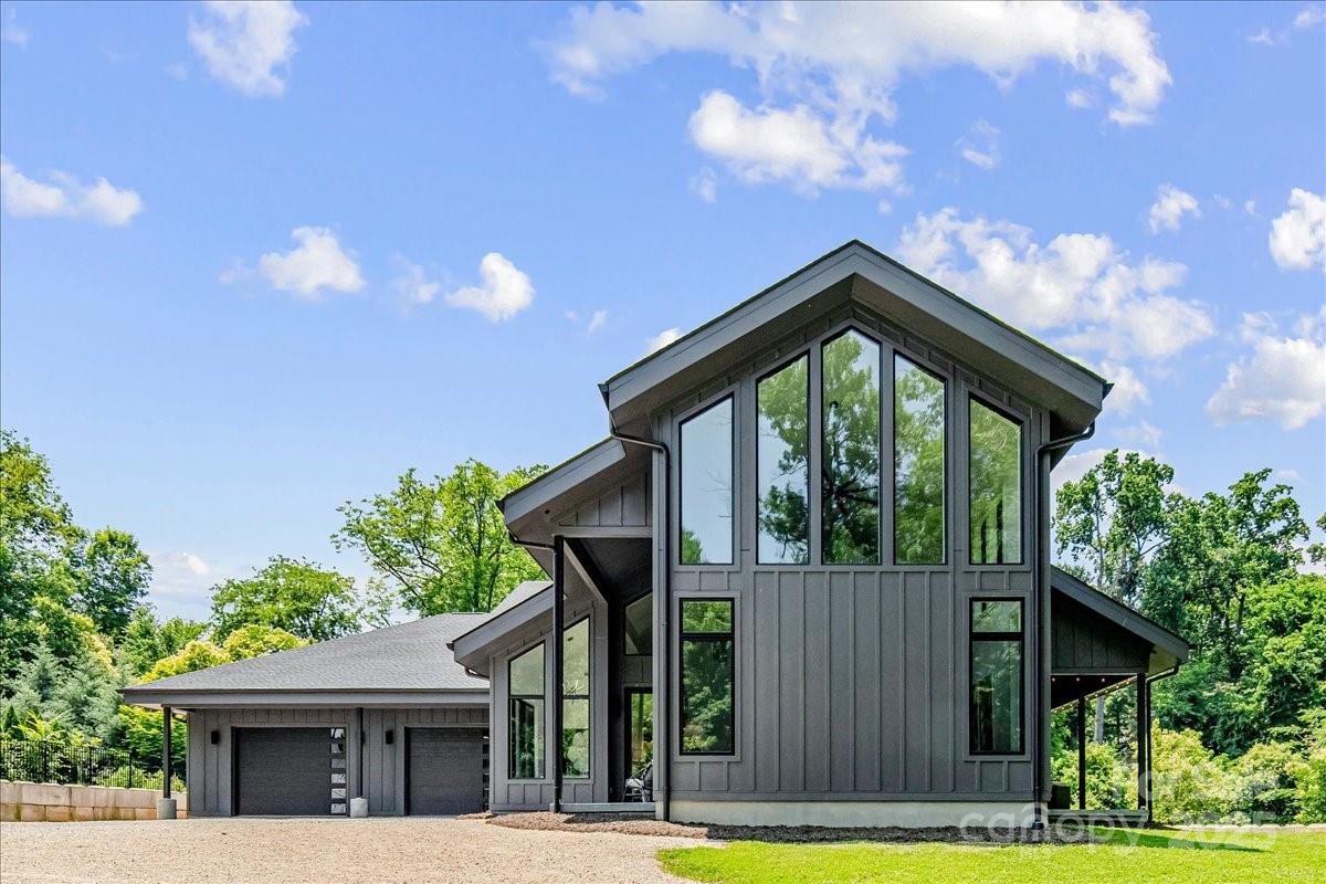 3304 Mar Vista Circle Property Photo 4