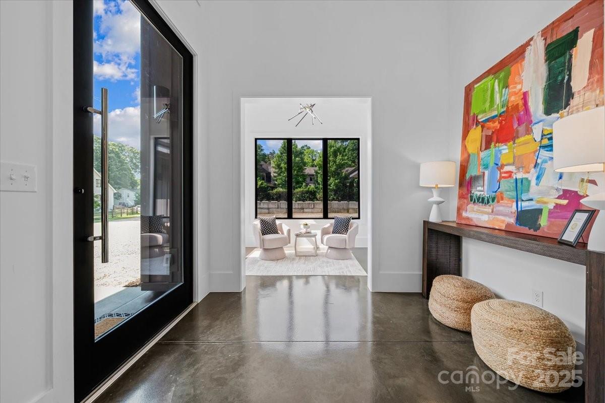 3304 Mar Vista Circle Property Photo 6