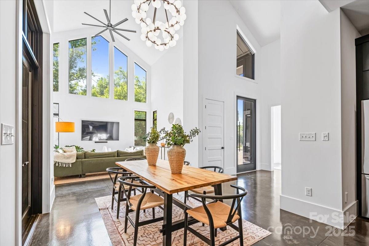 3304 Mar Vista Circle Property Photo 8