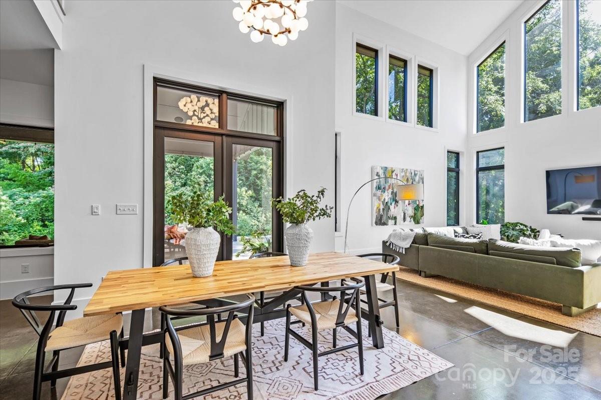 3304 Mar Vista Circle Property Photo 9