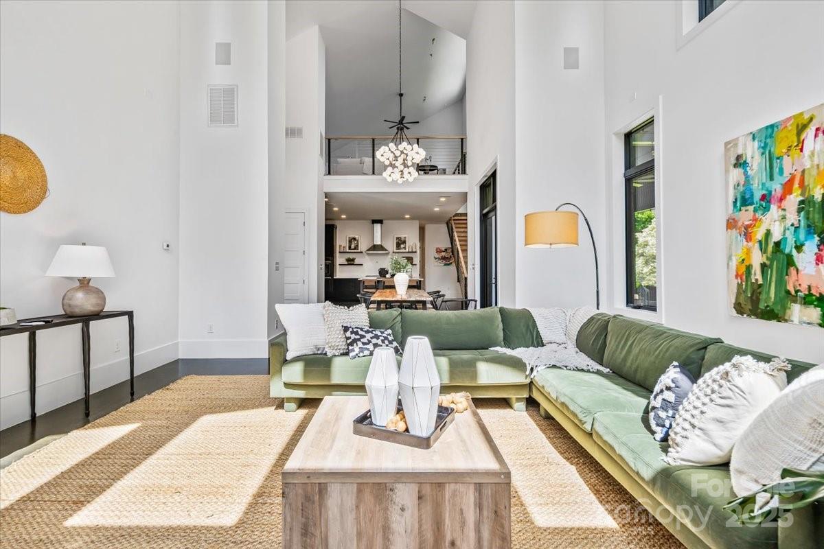 3304 Mar Vista Circle Property Photo 10