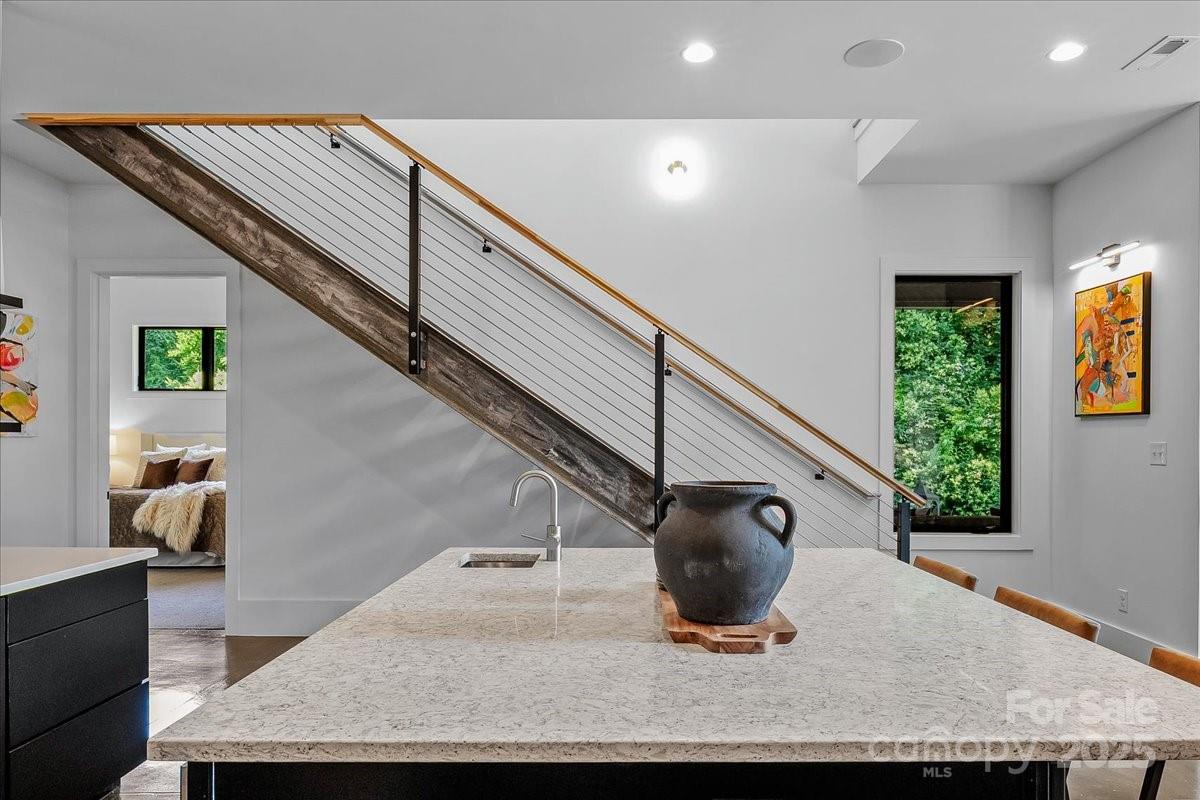 3304 Mar Vista Circle Property Photo 13