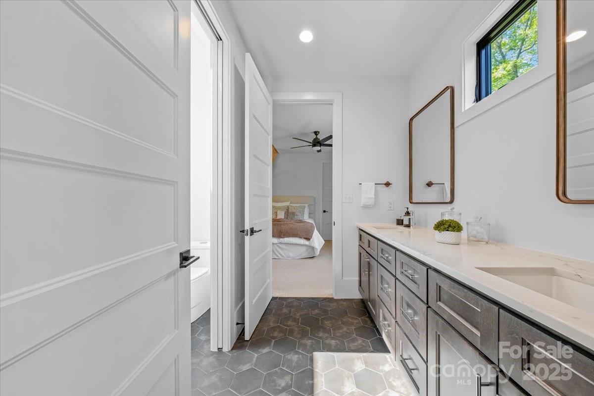 3304 Mar Vista Circle Property Photo 37