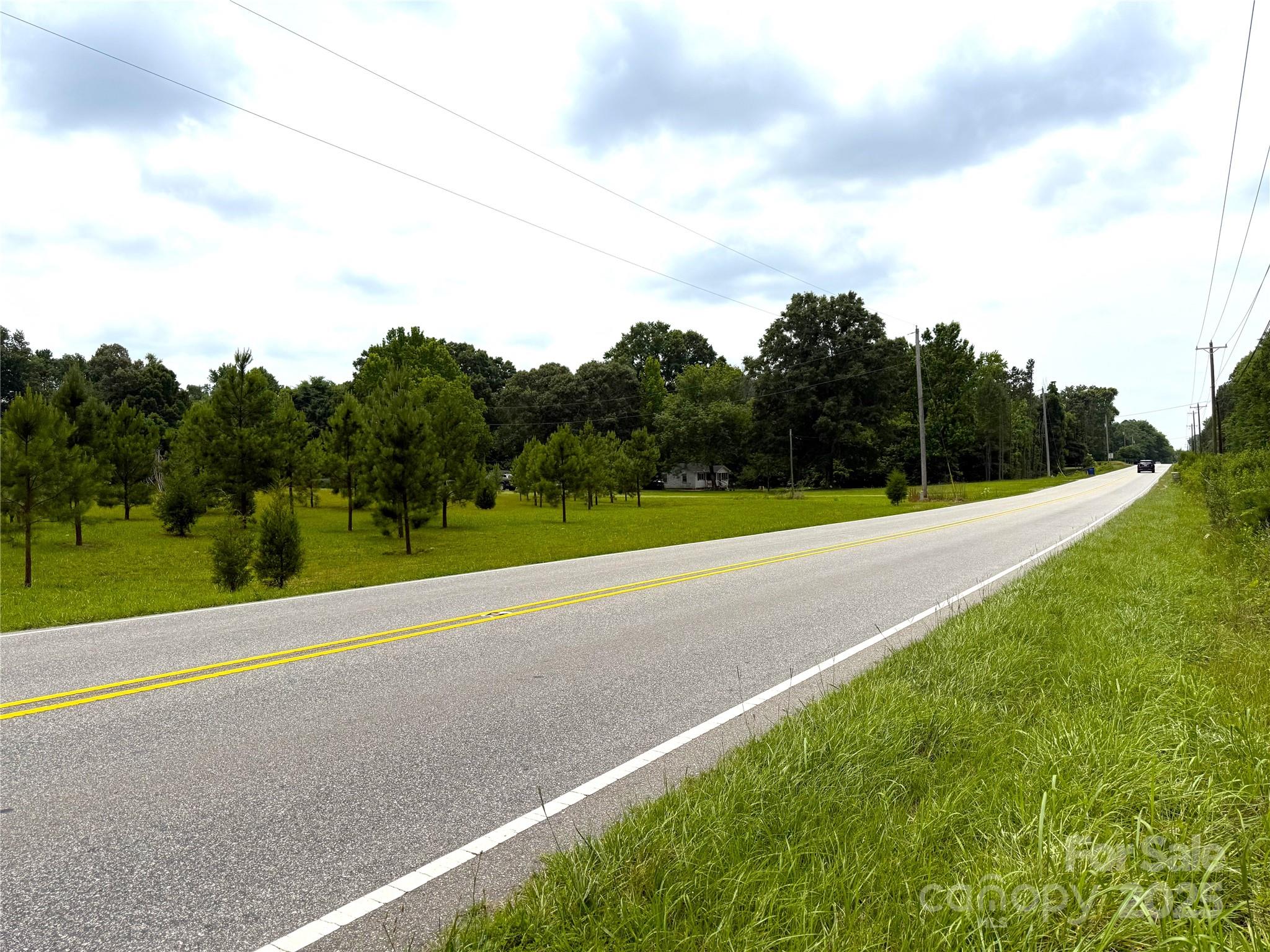 4521 Waxhaw Highway Property Photo 2
