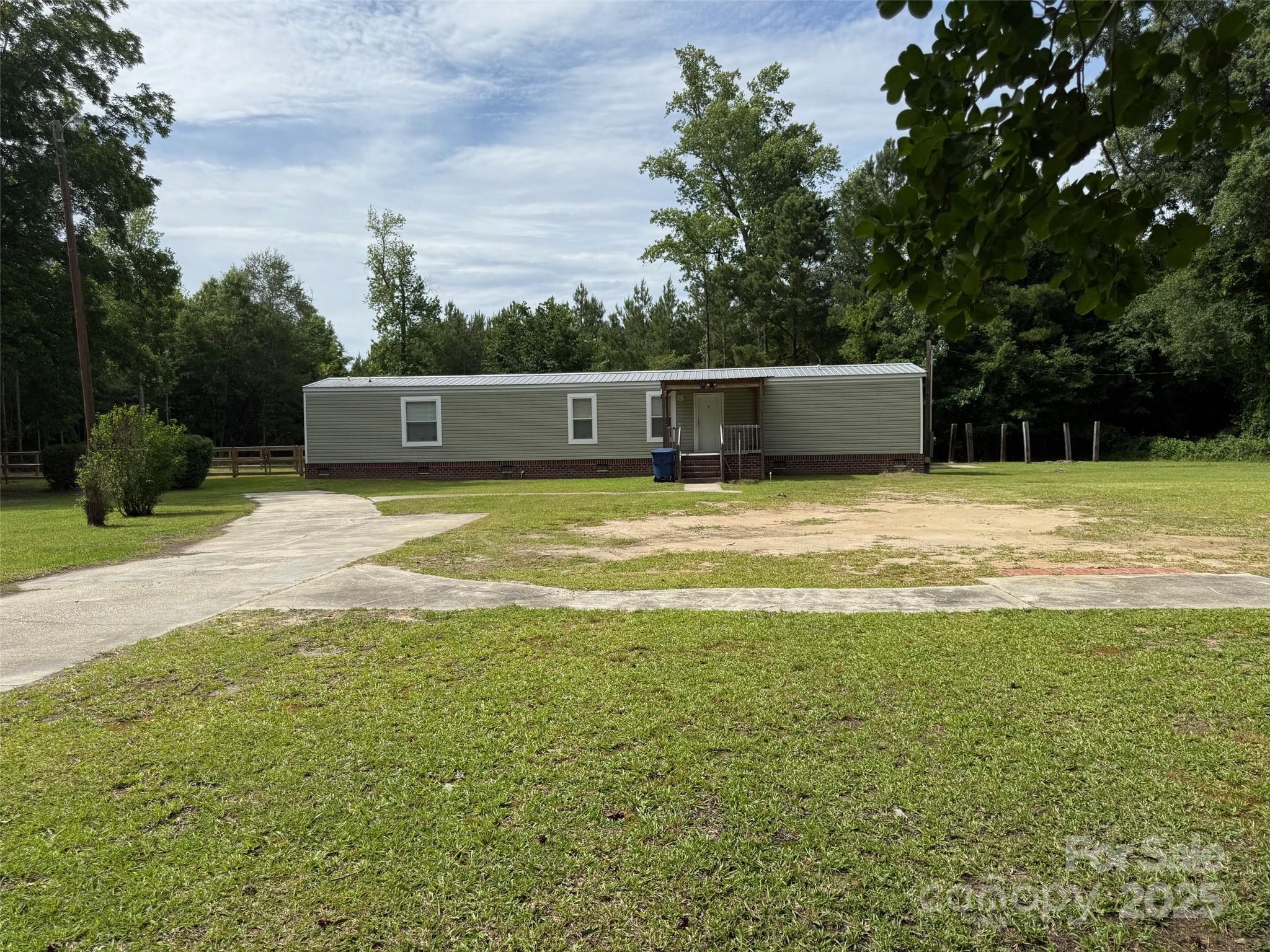 2931 Calhoun Road Property Photo 1