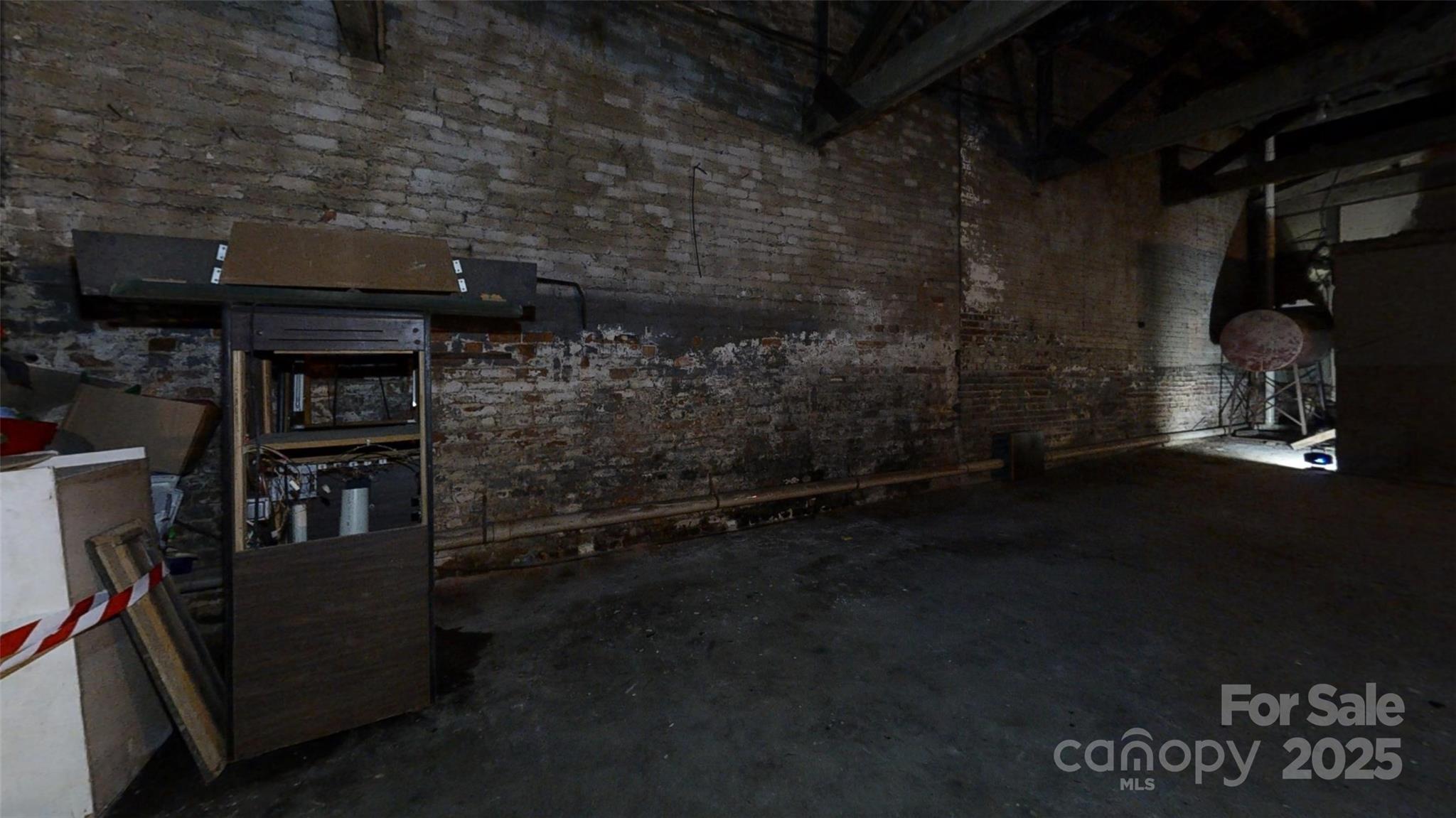 127 W Water Street Property Photo 14