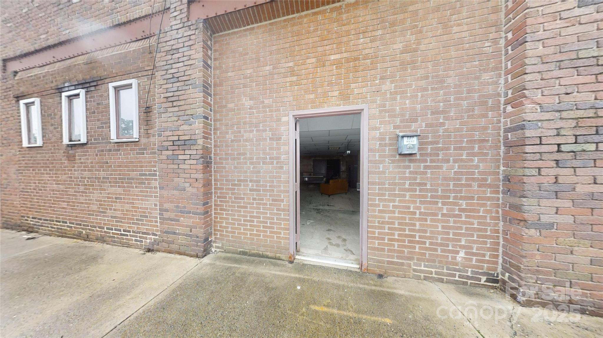 127 W Water Street Property Photo 25