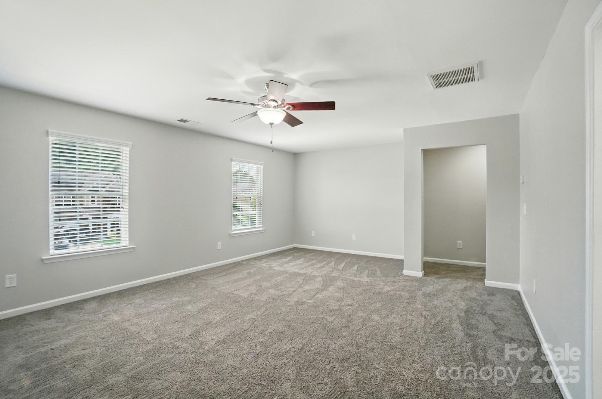 8115 Kelburn Lane Property Photo 15