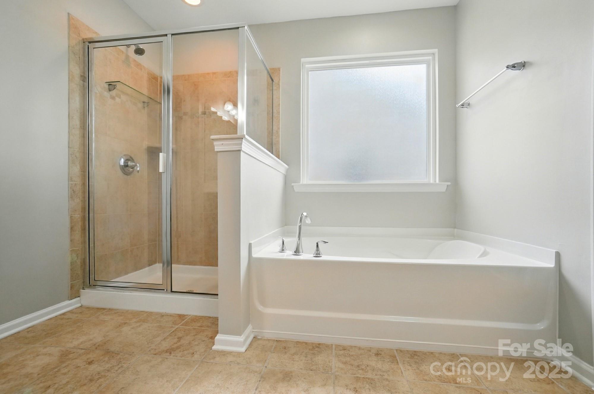 8115 Kelburn Lane Property Photo 18