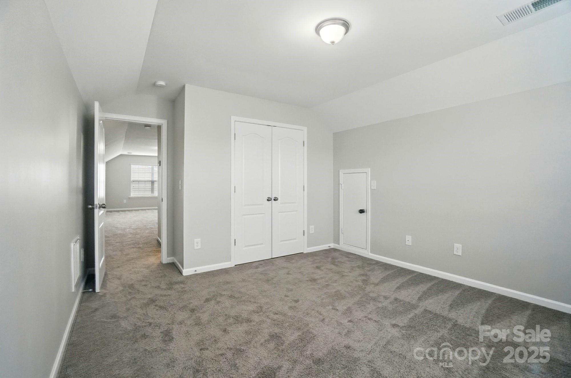 8115 Kelburn Lane Property Photo 33