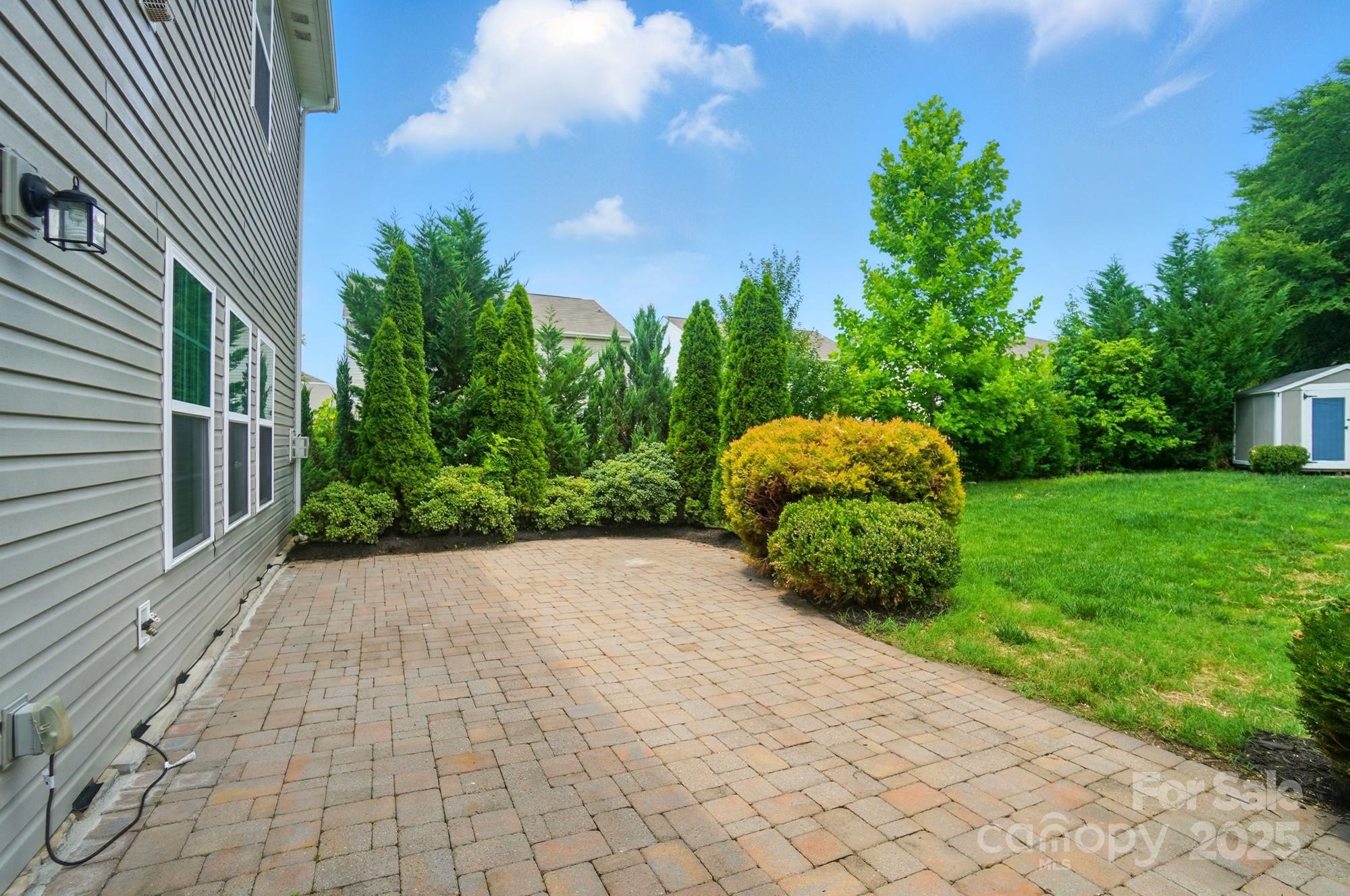 8115 Kelburn Lane Property Photo 36