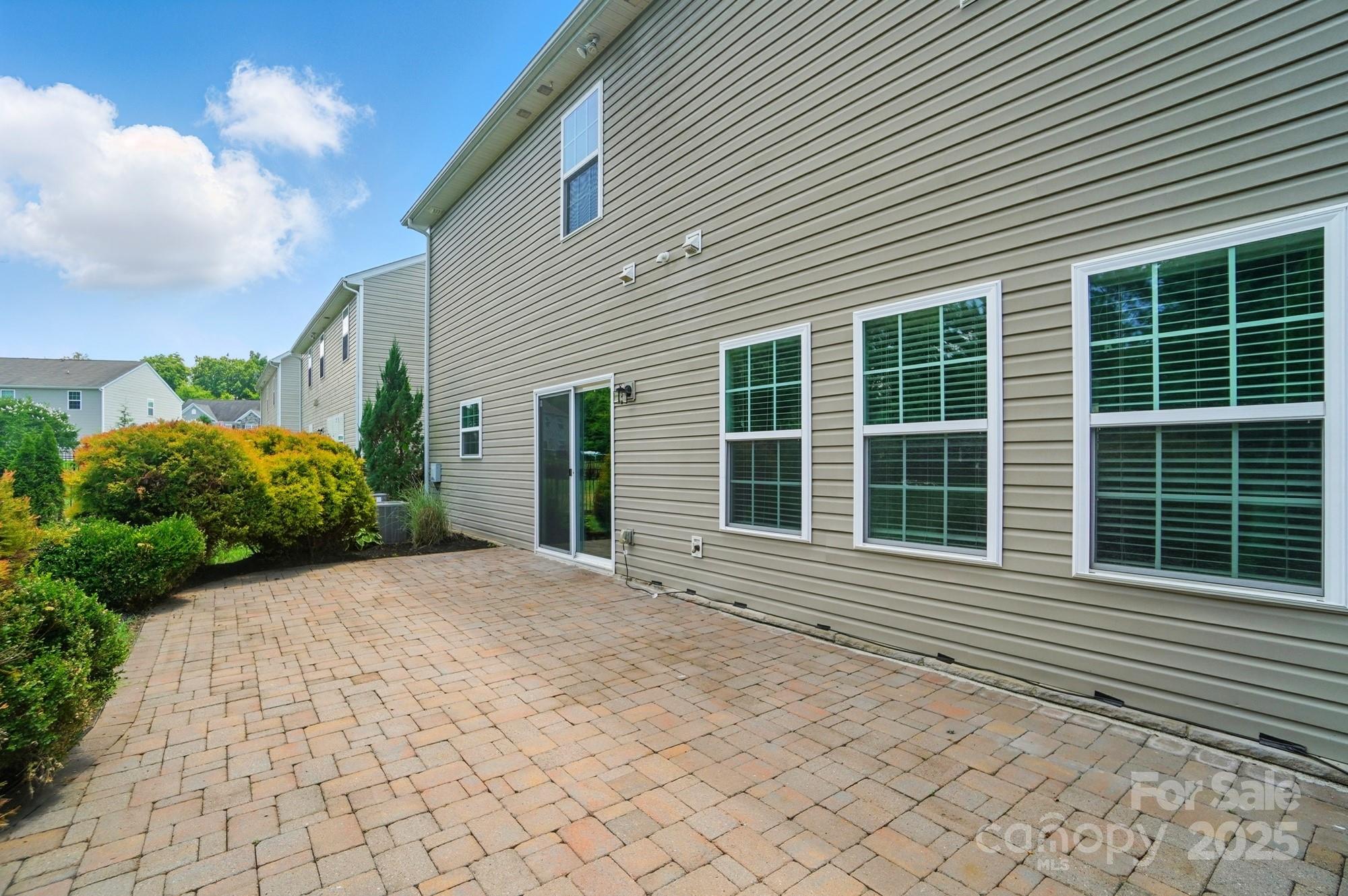 8115 Kelburn Lane Property Photo 37
