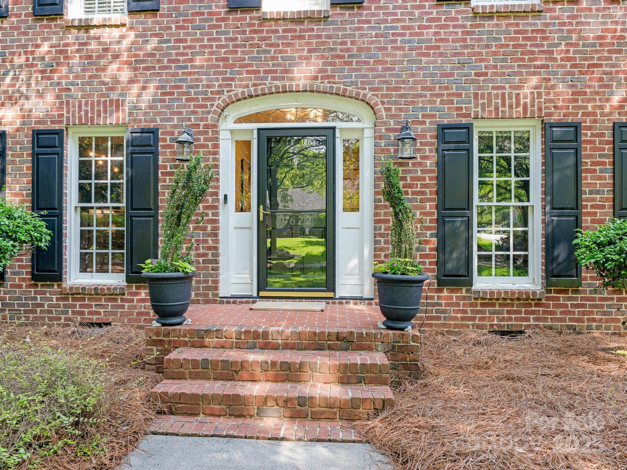 9622 Penshurst Trace Property Photo 2