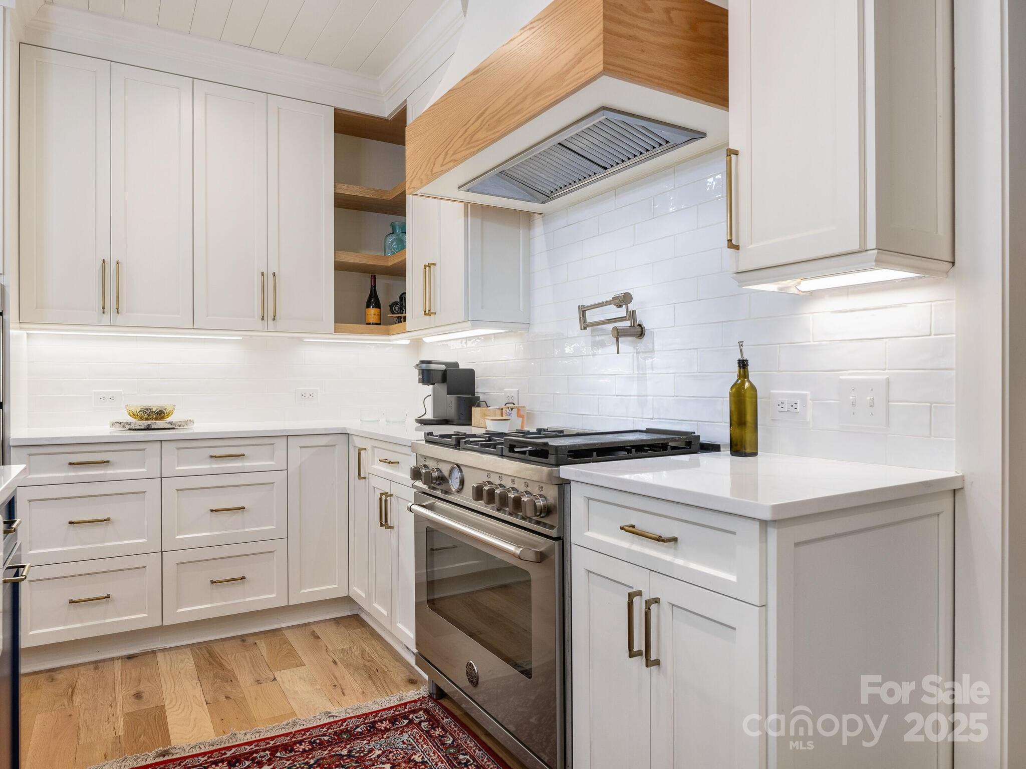 9622 Penshurst Trace Property Photo 11